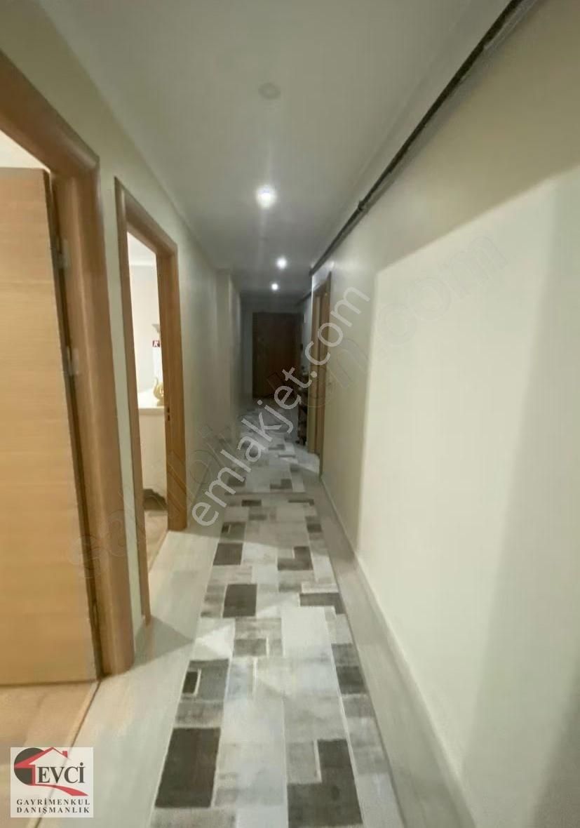 Çekmeköy Merkez Mh.de Satılık 3+1 1.kat İslanlı Asansörlü - Görsel 16