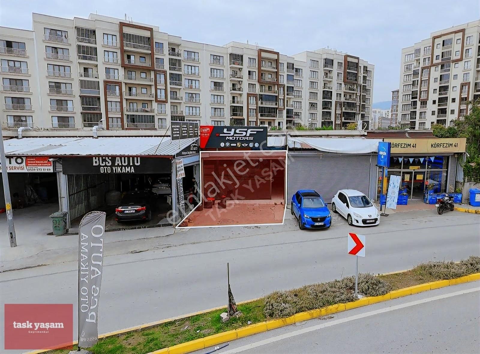 Task Yaşam` Körfezkent 3.etapta Cadde Üstünde 2 Katlı Dükkan