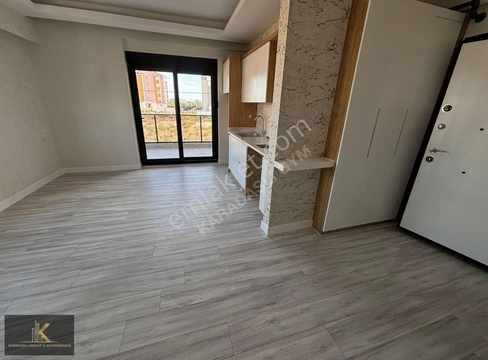 Yeniköy Merkezinde 1+1 Lüxs Satılık Daire - Görsel 4