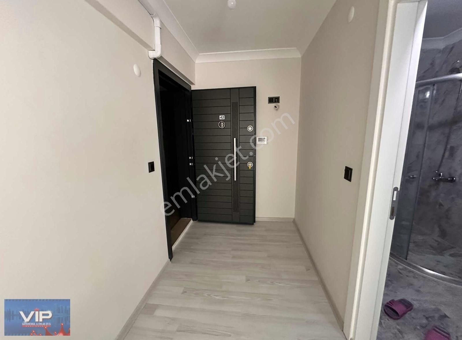 Vip Real Estate Üniversite Mah 1+1 Eşyalı Kiralık - Görsel 2