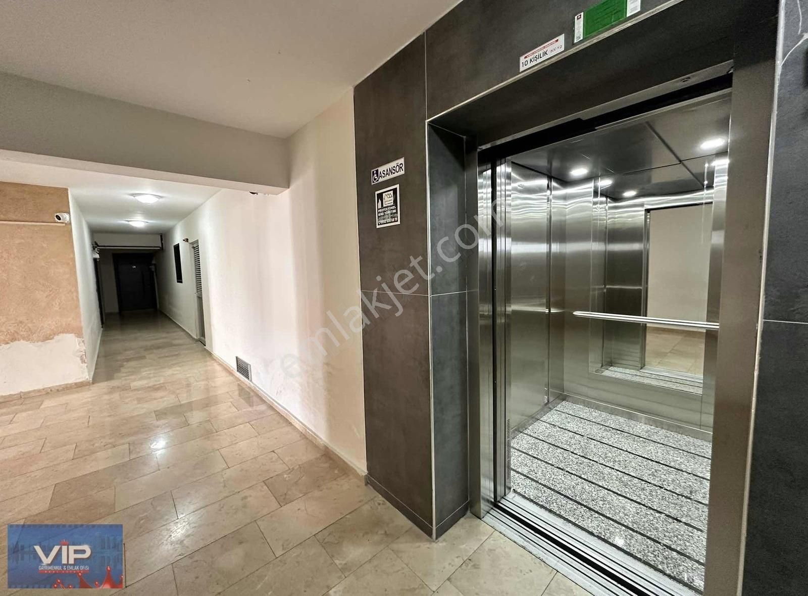 Vip Real Estate Üniversite Mah 1+1 Eşyalı Kiralık - Görsel 15