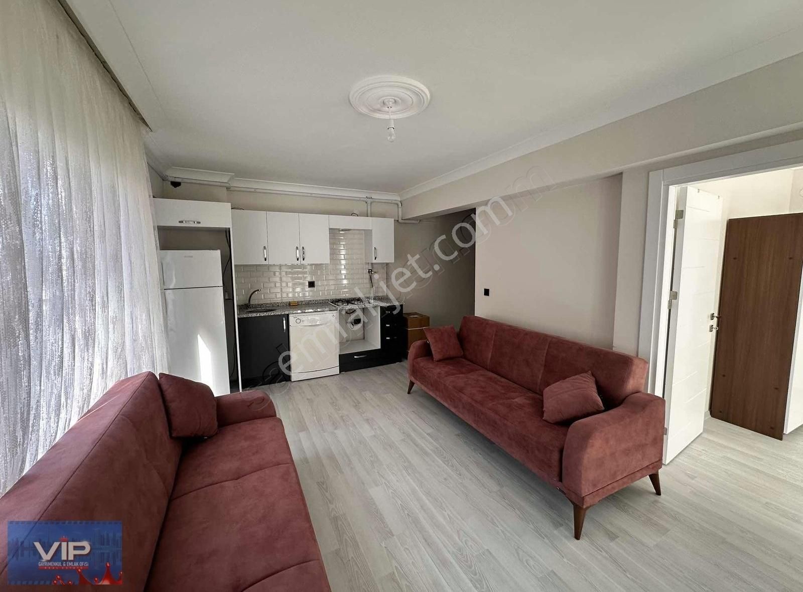 Vip Real Estate Üniversite Mah 1+1 Eşyalı Kiralık - Görsel 14