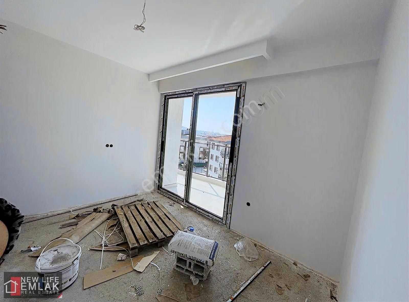 Kuşadasında Havuzlu Sıfır Satılık Daire - Görsel 10