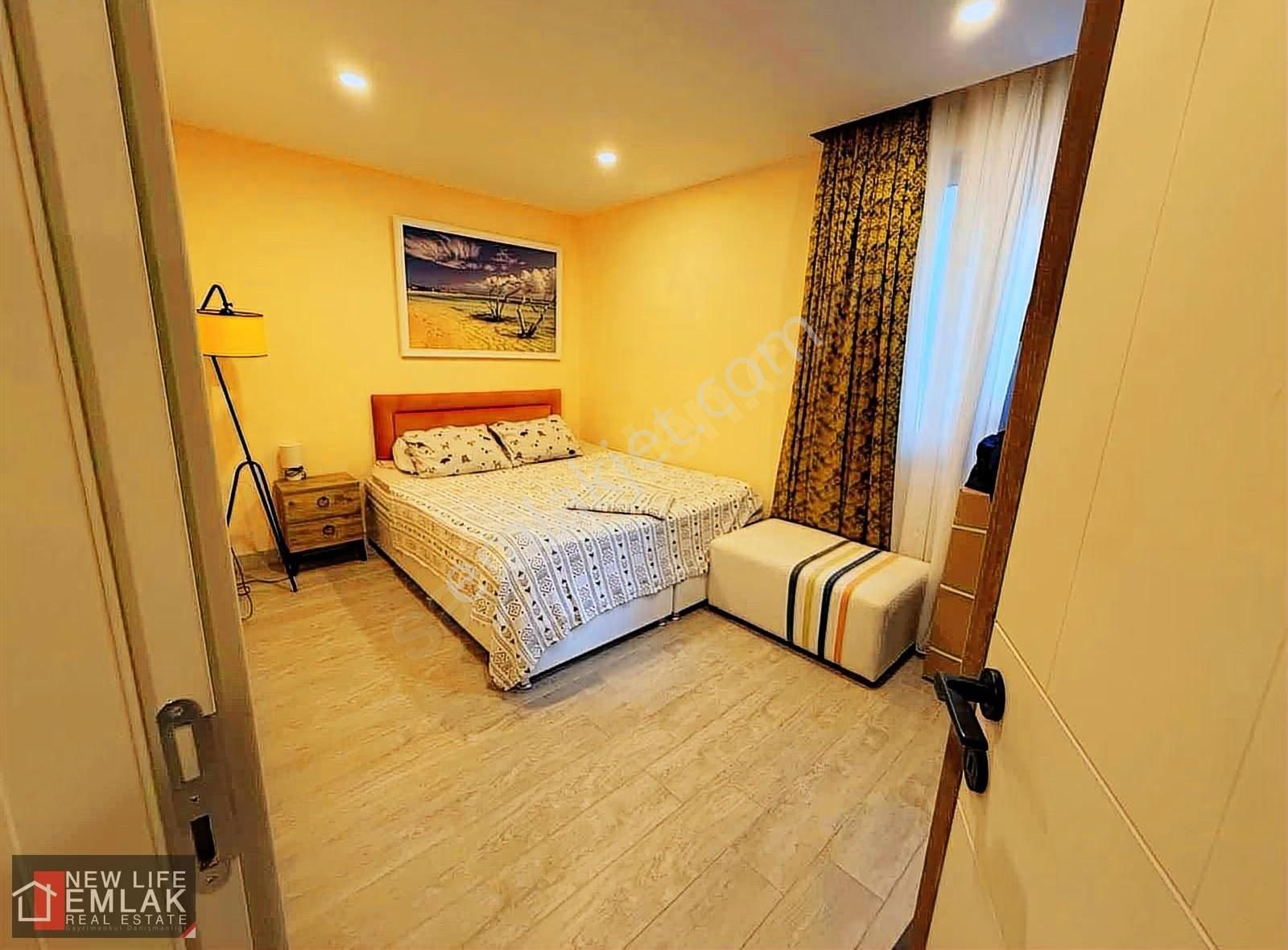 Kuşadası'nda Merkezi Konumda Bahçe Katında Satılık Daire - Görsel 20