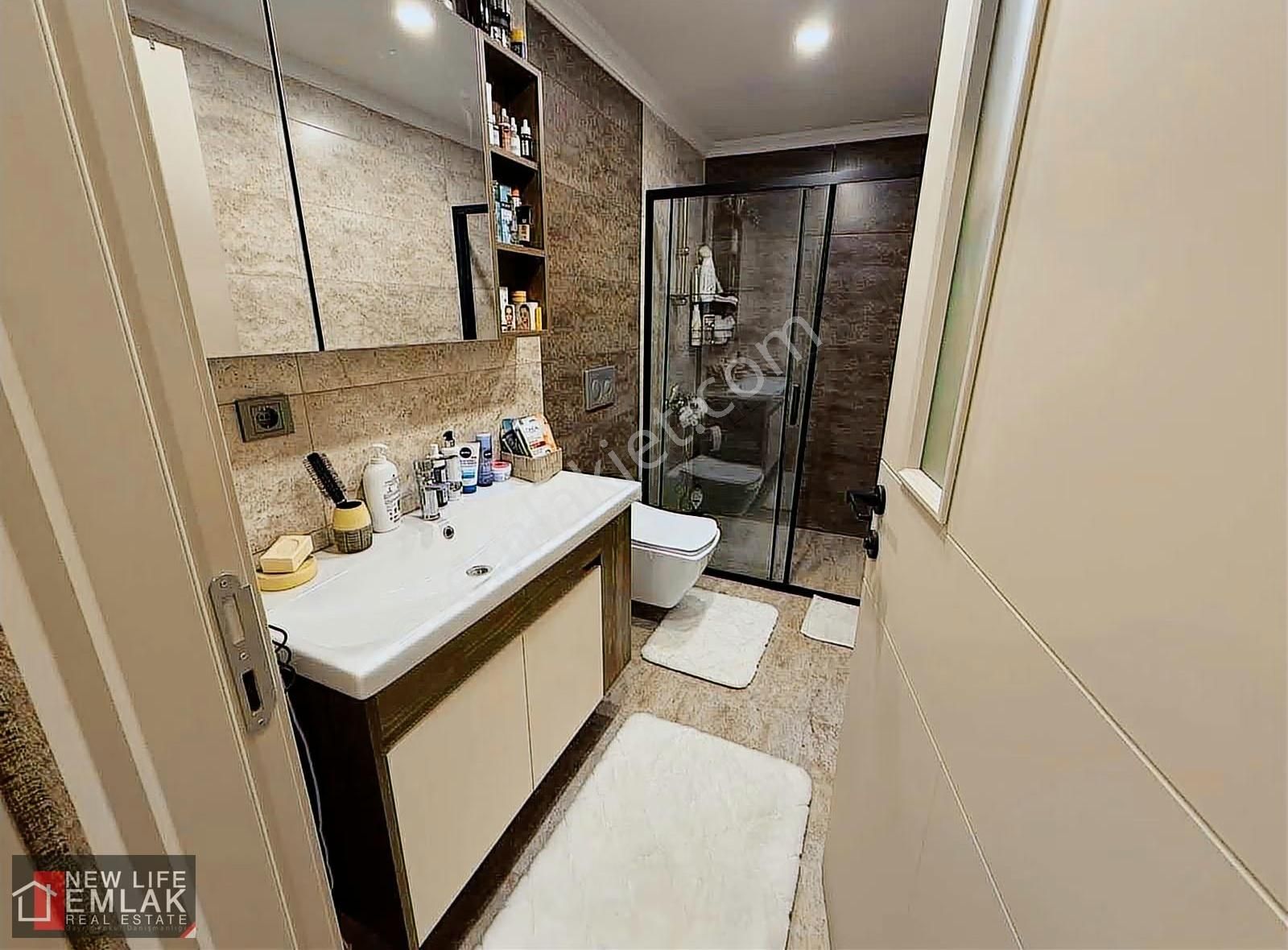 Kuşadası'nda Merkezi Konumda Bahçe Katında Satılık Daire - Görsel 23