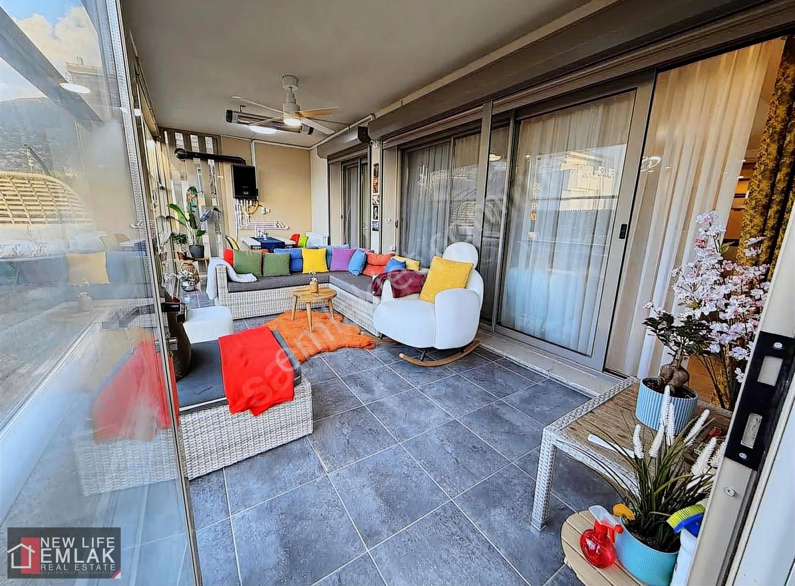 Kuşadası'nda Merkezi Konumda Bahçe Katında Satılık Daire - Görsel 6