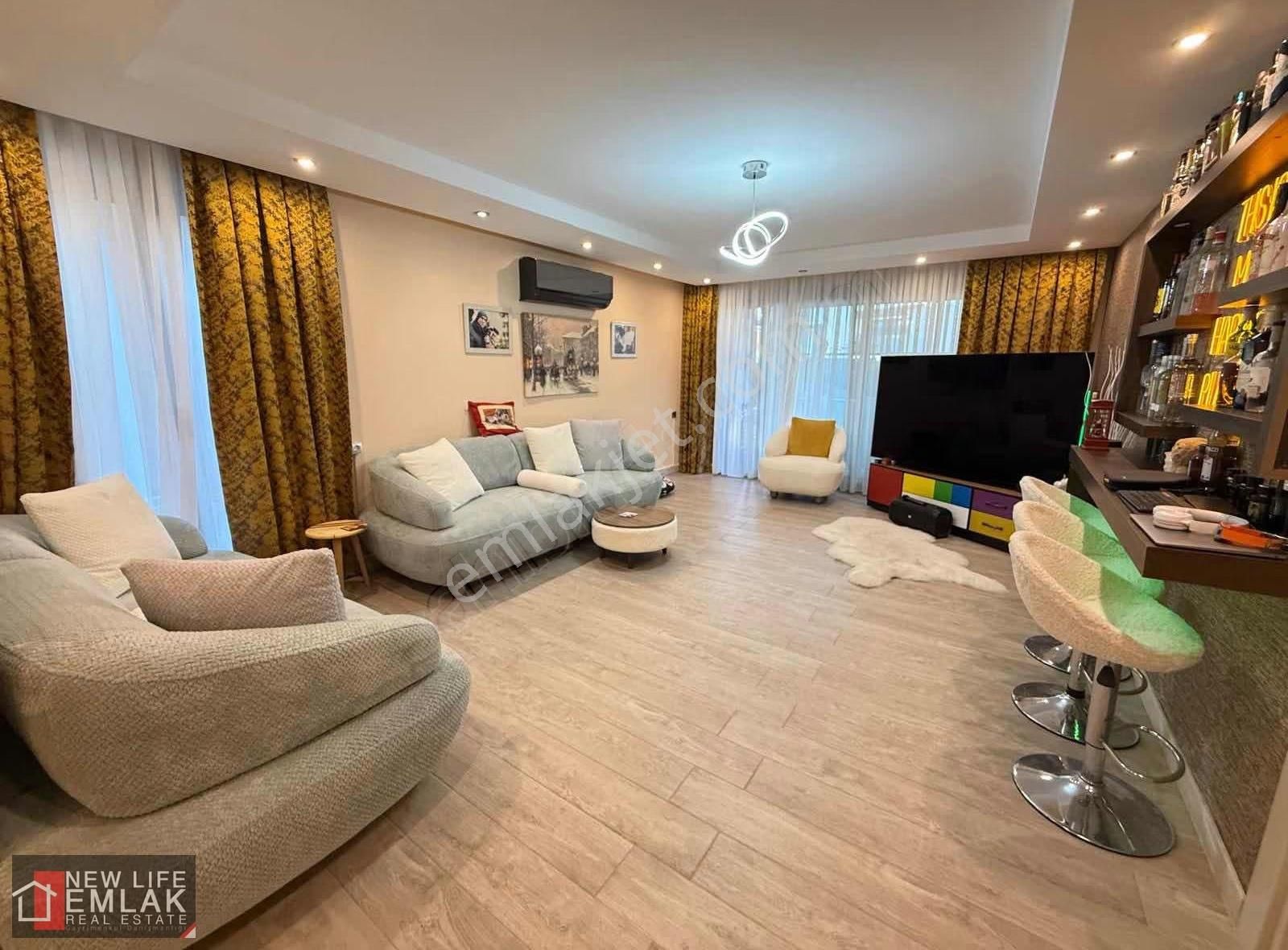 Kuşadası'nda Merkezi Konumda Bahçe Katında Satılık Daire - Görsel 11