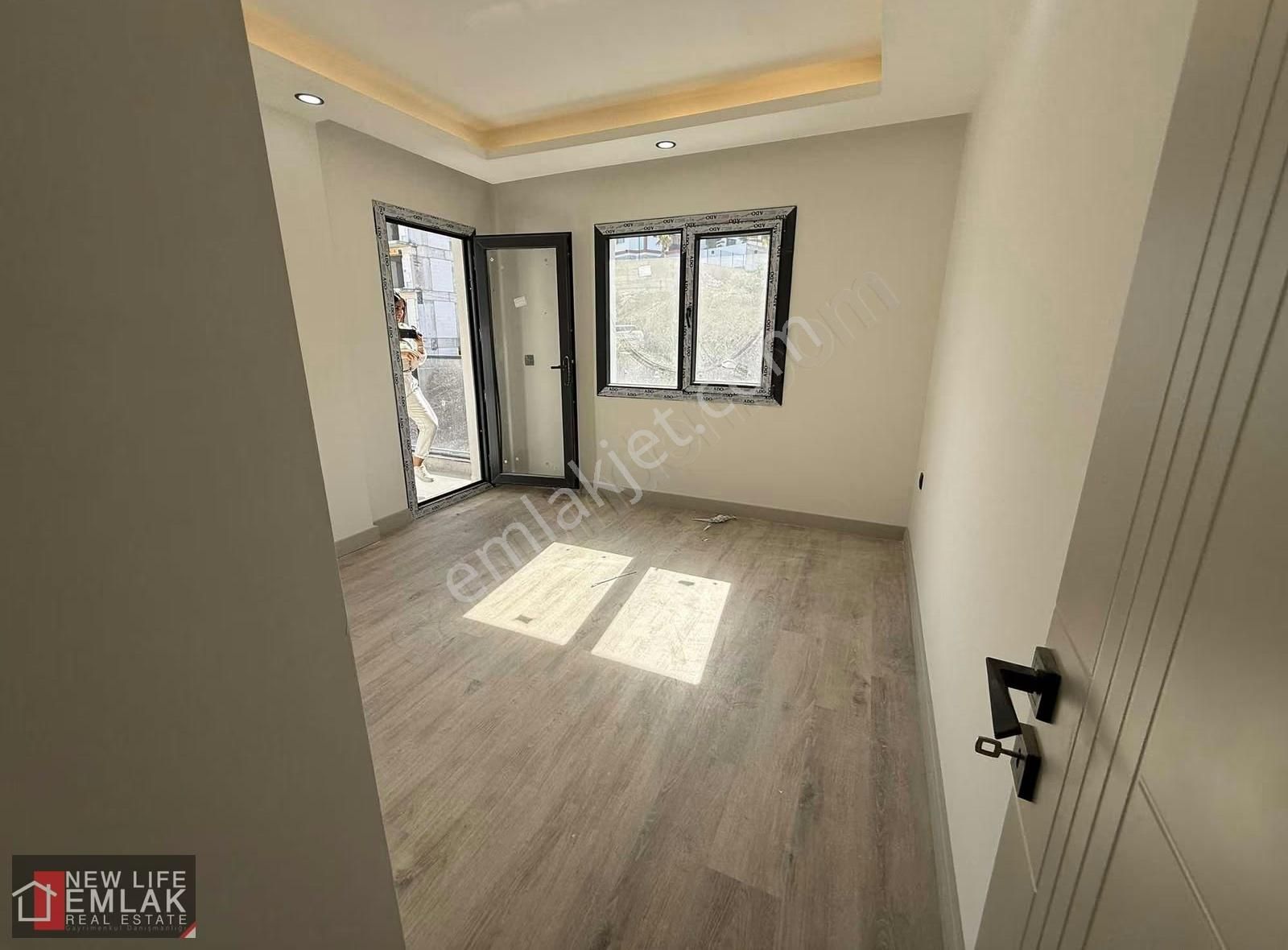 Kuşadasında Deniz Ve Doğa Manzaralı Satılık Daire - Görsel 24