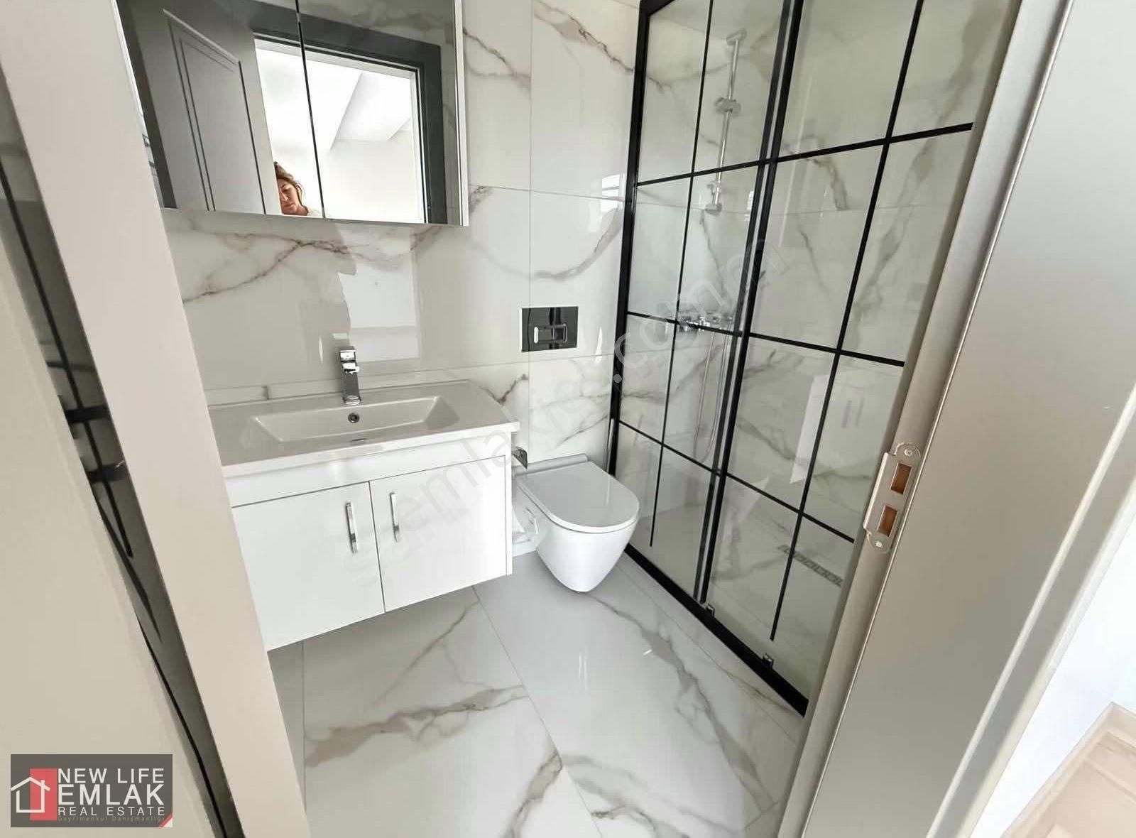 Kuşadası Ege Mahallesinde Deniz Manzaralı Satılık Daire - Görsel 3