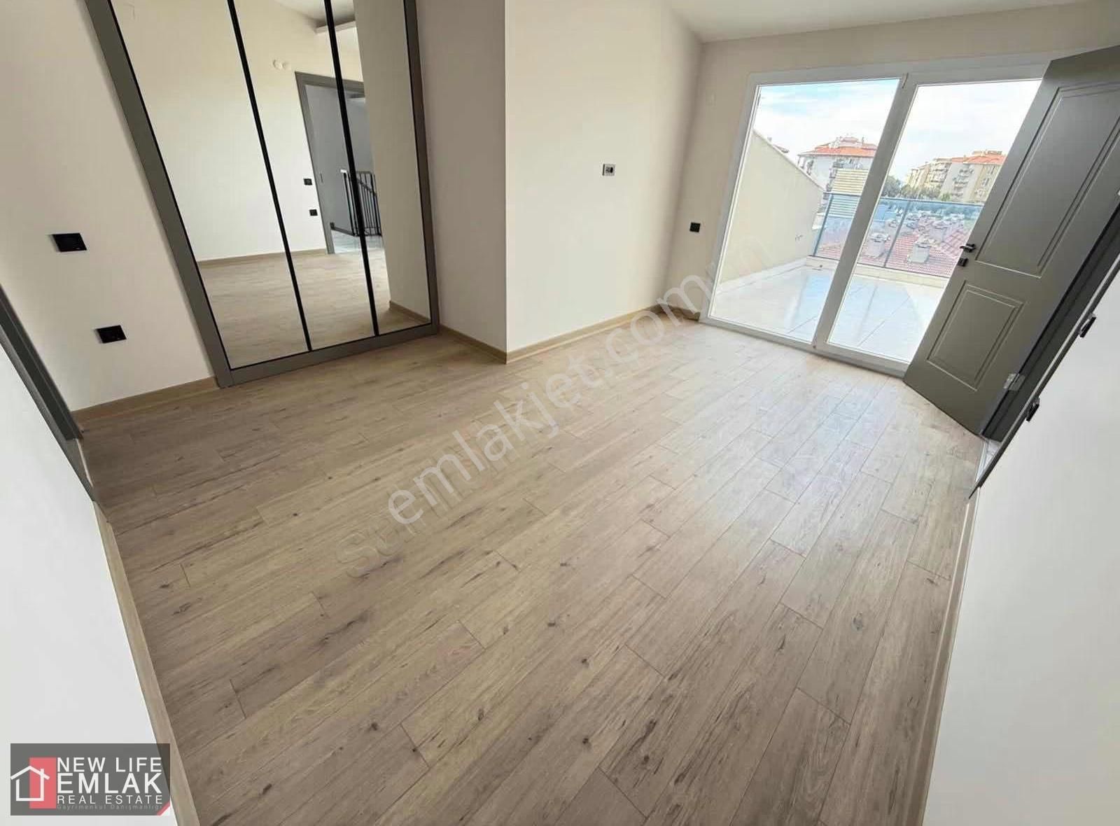 Kuşadası Ege Mahallesinde Deniz Manzaralı Satılık Daire - Görsel 6