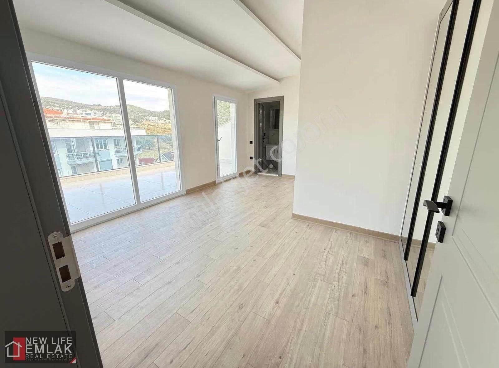 Kuşadası Ege Mahallesinde Deniz Manzaralı Satılık Daire - Görsel 13