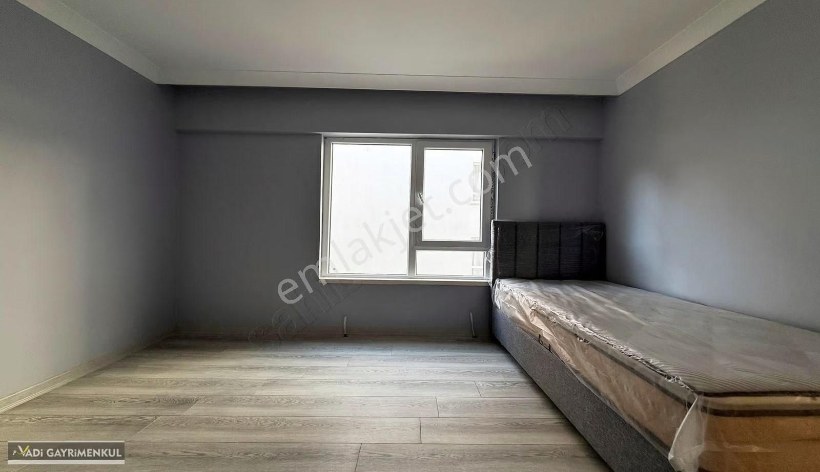 Vadi'den Karakayada Ara Kat Sıfır Katta Tek Daire Geniş 4+1 ! - Görsel 14