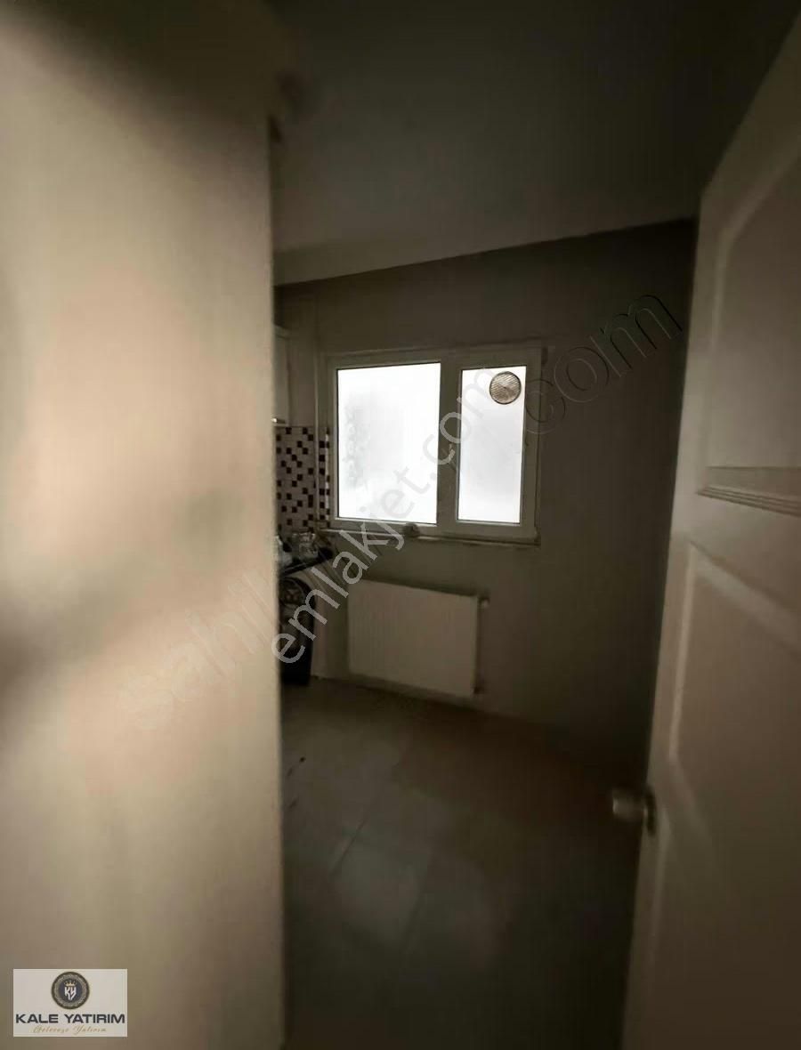 Cumhuriyet Caddesinde 2+1 Doğalgazlı Ön Cephe Daire - Görsel 31