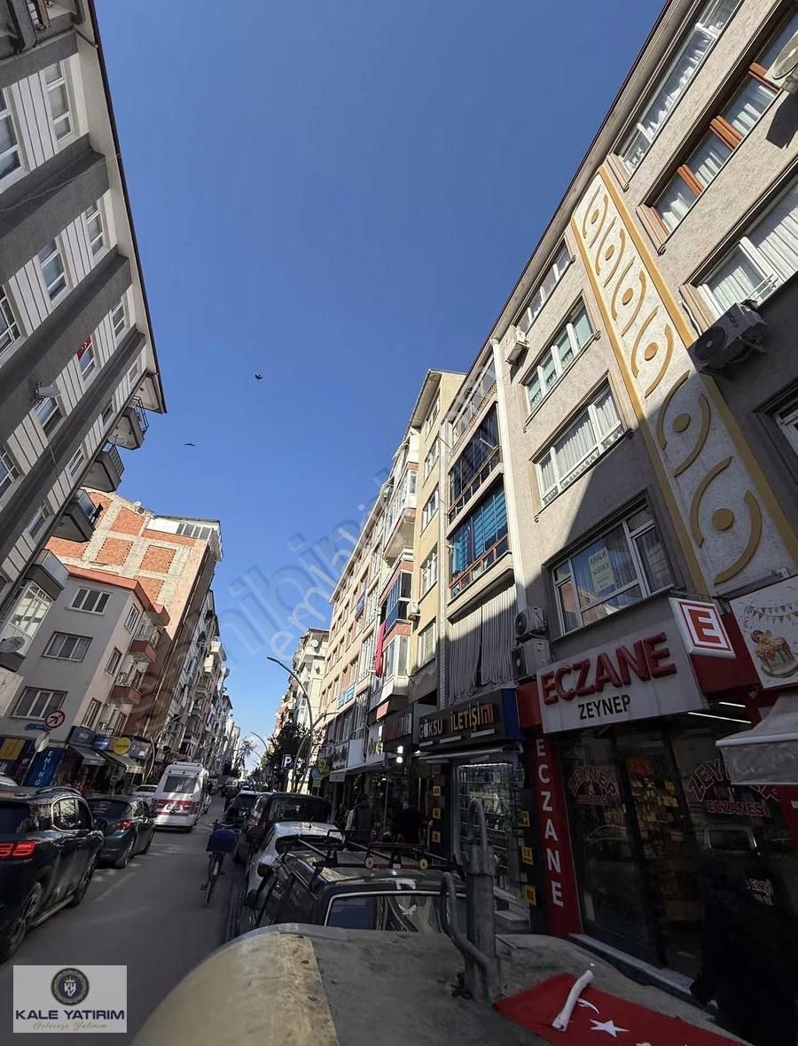 Cumhuriyet Caddesinde Fırsat 2+1 Doğalgazlı Ön Cephe Daire - Görsel 21