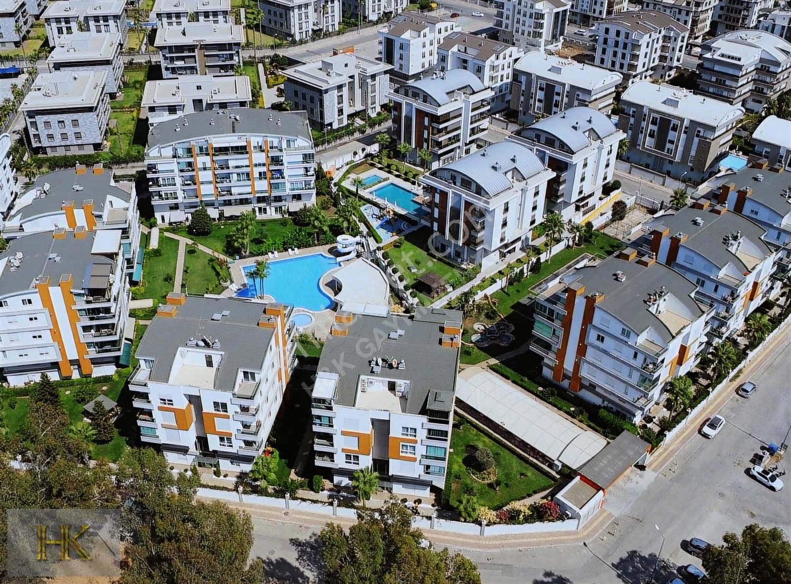 Havuzlu Güvenlikli Site İçerisinde 1+1 Lüks Eşyalı Kiralık Daire - Görsel 23