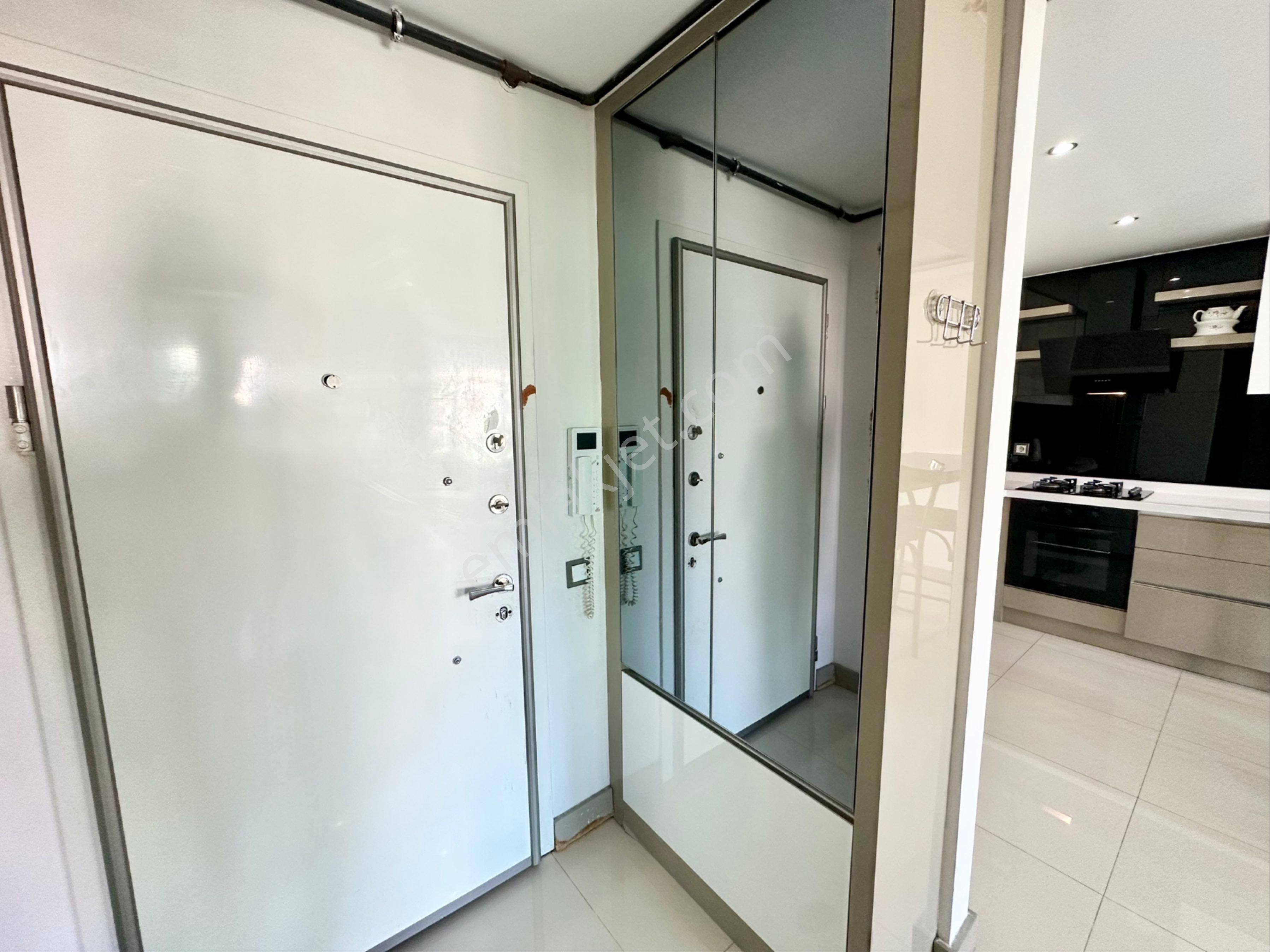 Havuzlu Güvenlikli Site İçerisinde 1+1 Lüks Eşyalı Kiralık Daire - Görsel 2