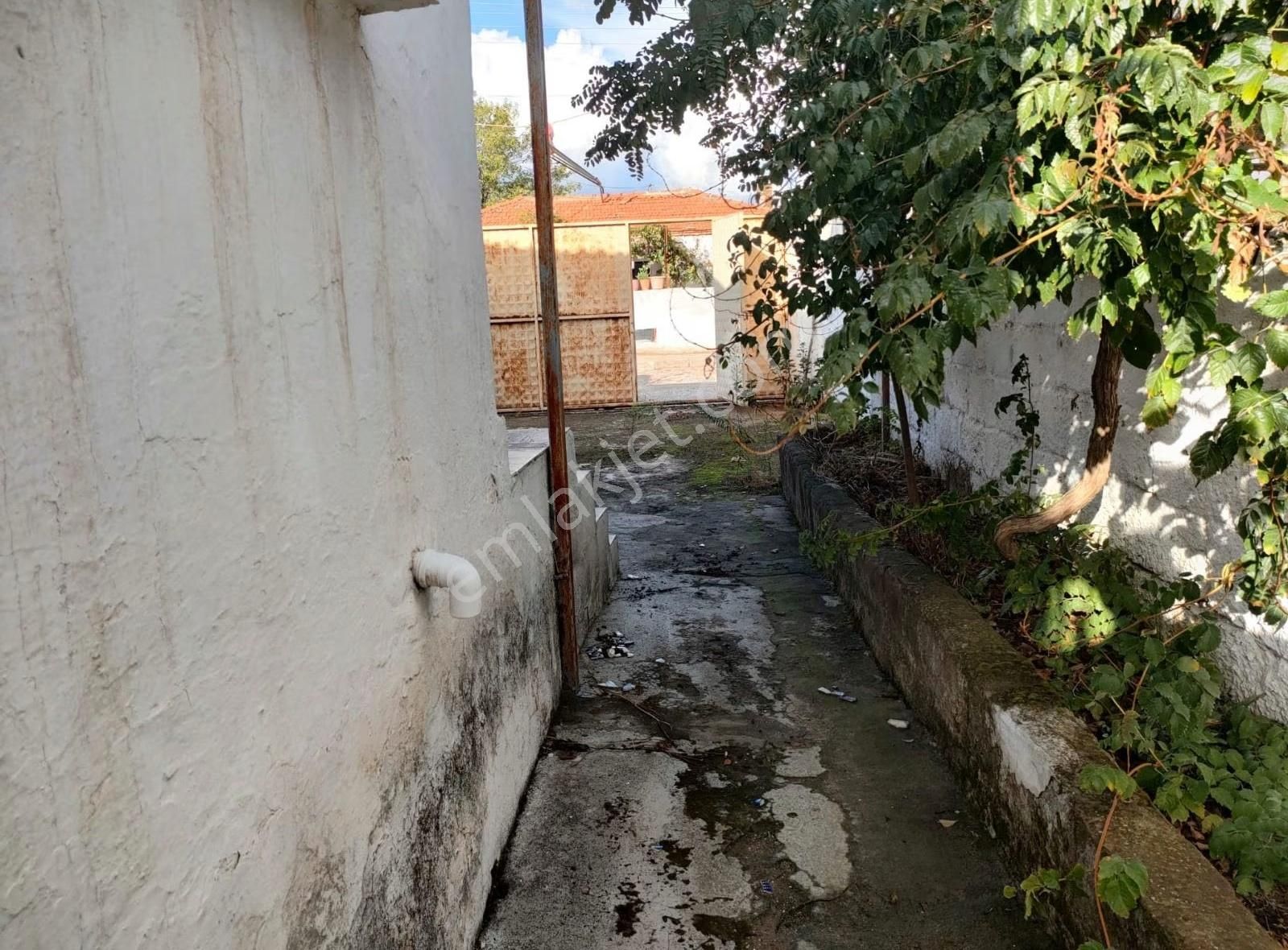 Bergama Fevzipaşa Mah.satılık Müstakil Ev - Görsel 2