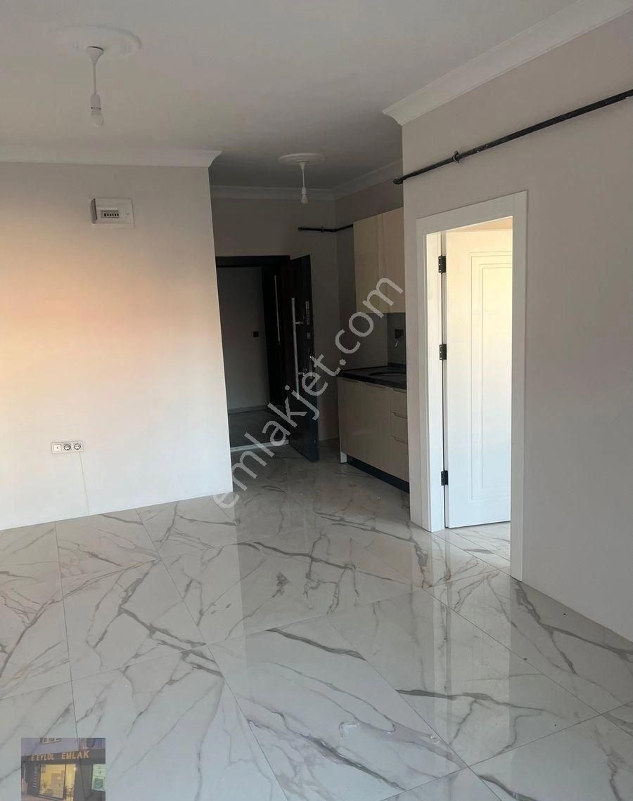 Çarşı İçinde Satılık Yatırım Fırsatı - Görsel 8