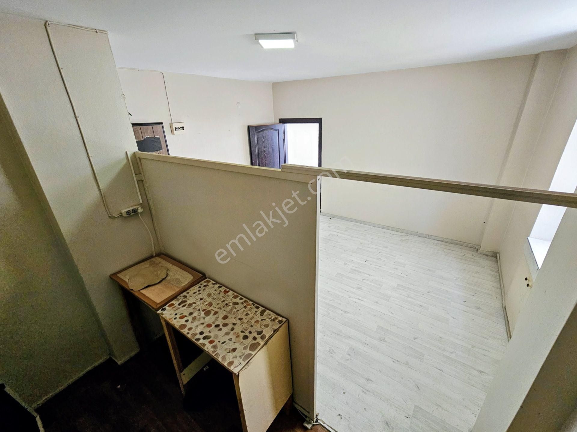 Bülent Ateşci'den Atatürk Cad. Üstünde 1+1 İş Yeri - Ofis - Görsel 5