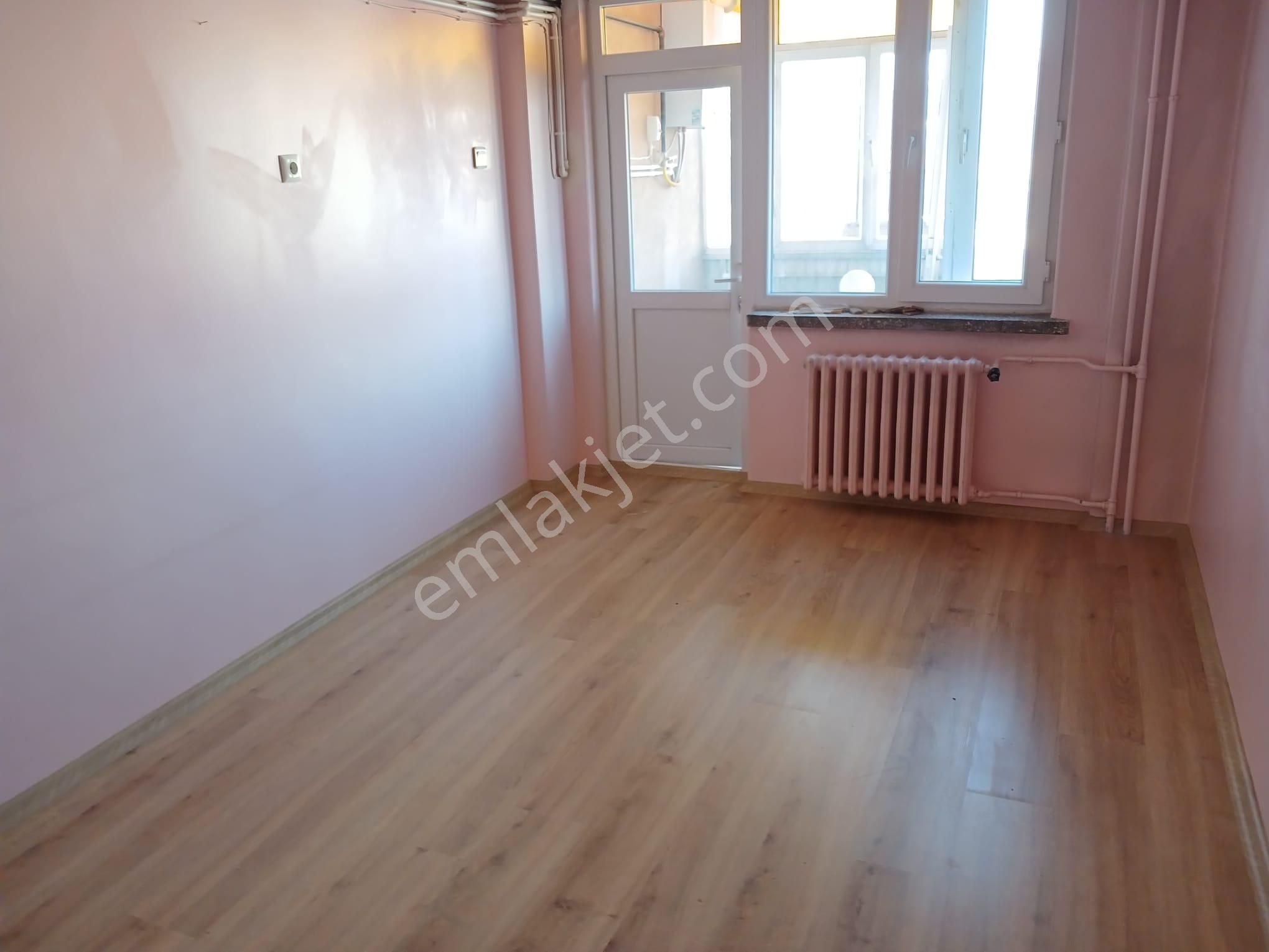 Çarşı Merkezde Asarcıklı Cd.üzerinde Kiralık 3+1 Daire - Görsel 20