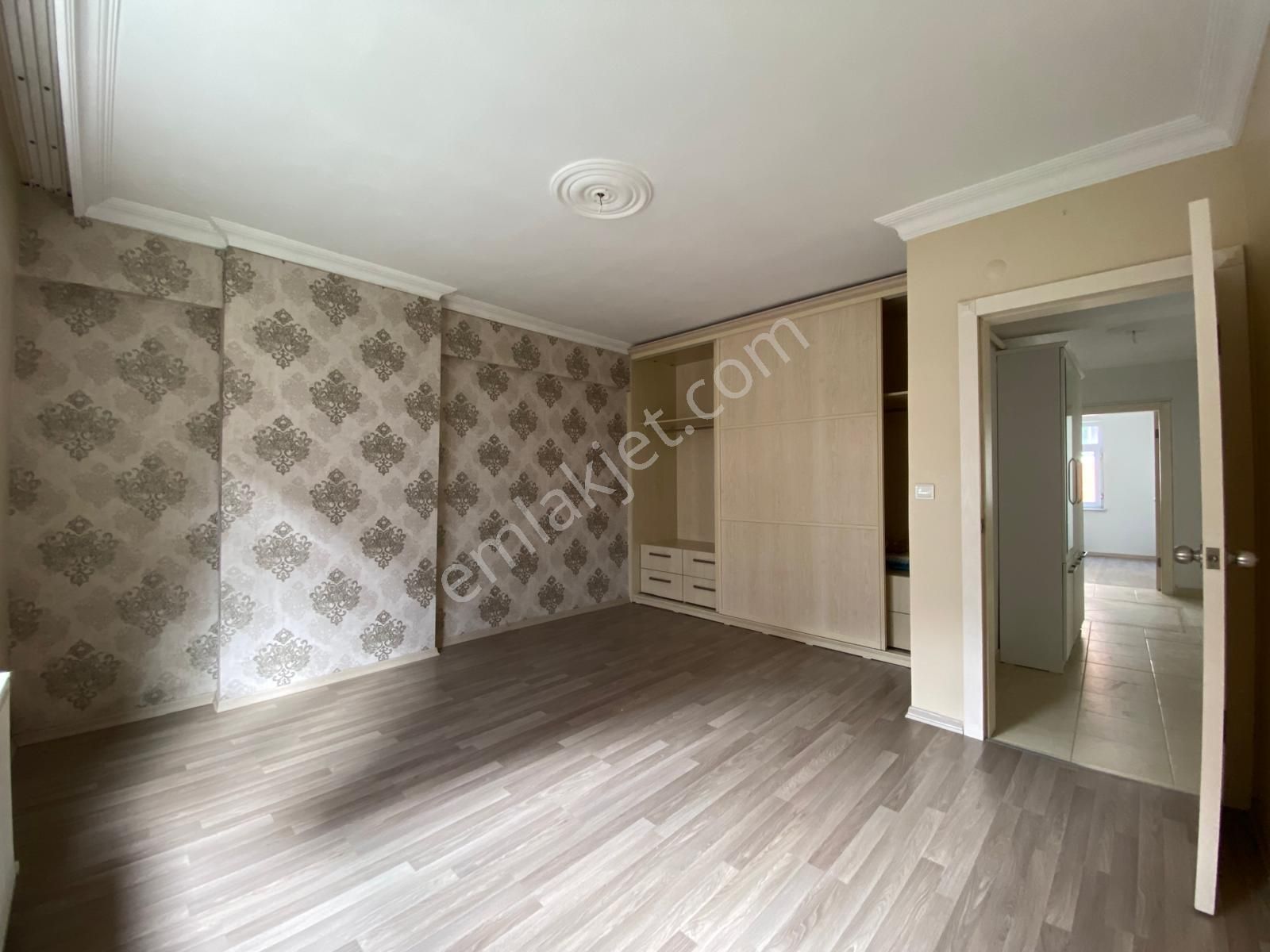 Üsküdar Ferah Mahallesi Nde Metroya Yakın 3+1 Daire - Görsel 17