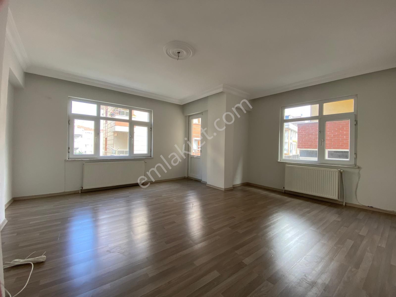 Üsküdar Ferah Mahallesi Nde Metroya Yakın 3+1 Daire - Görsel 6