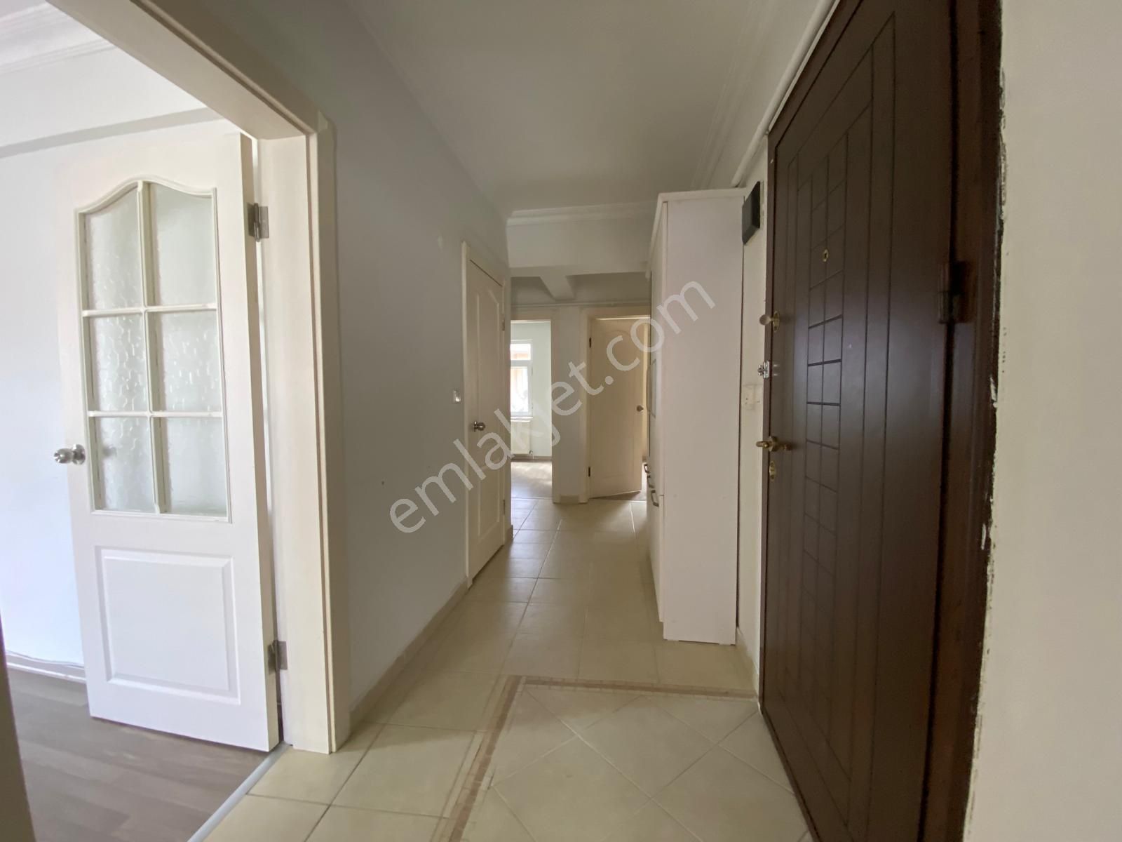 Üsküdar Ferah Mahallesi Nde Metroya Yakın 3+1 Daire - Görsel 14