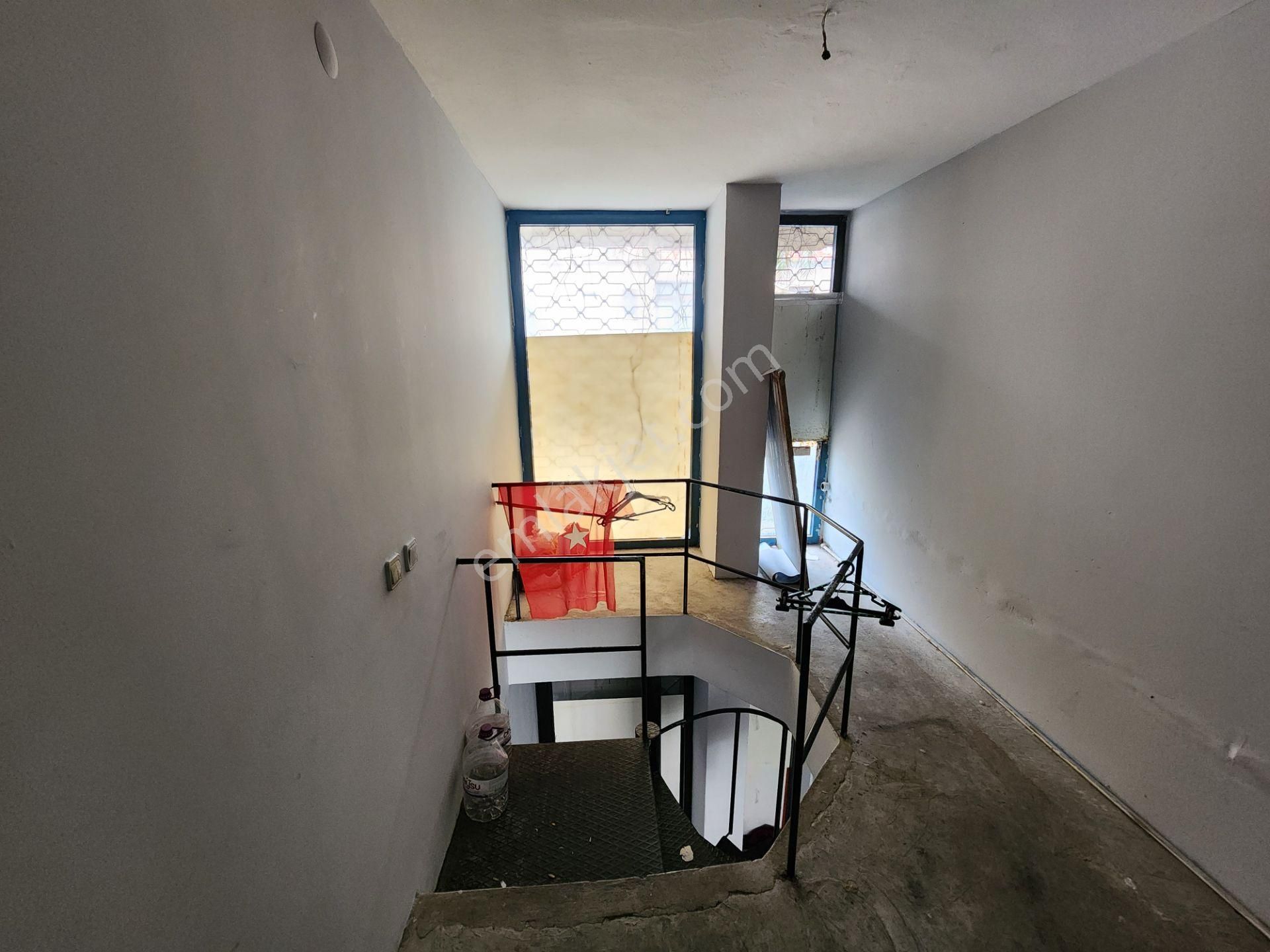 Antalya Çarşıda Kapalıyol Gören Sokakta Kiralık 3 Katlı Dükkan - Görsel 12