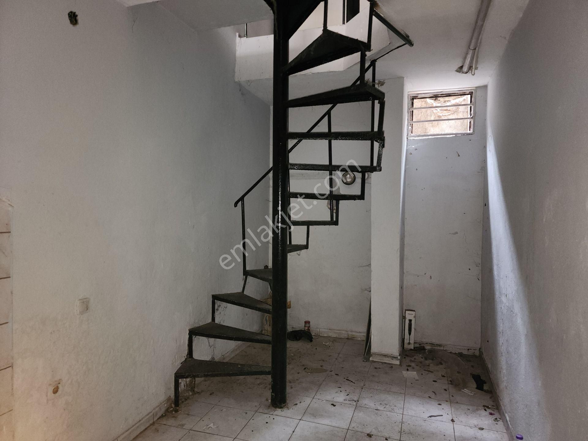 Antalya Çarşıda Kapalıyol Gören Sokakta Kiralık 3 Katlı Dükkan - Görsel 19