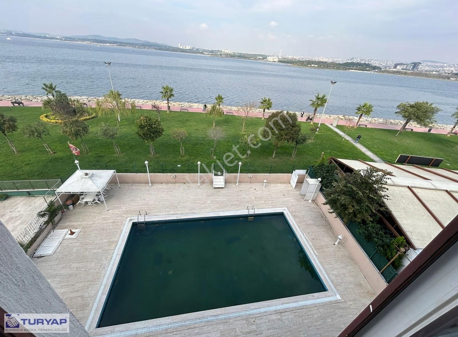 Turyaptan Muhteşem Manzaralı Denize 0,havuzlu Daire.......