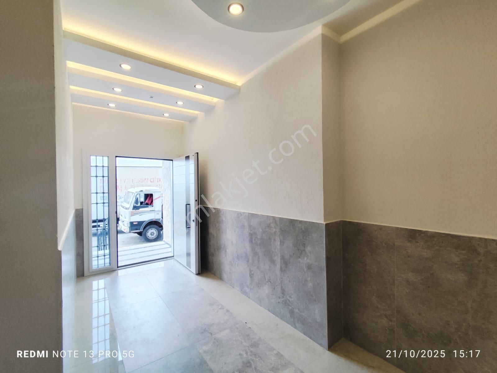 Ayvada'dan Ayvalık Altınovada 5 Katlı Binanın 1 Katı 2+1 Sıfır Lüks Daire - Görsel 4