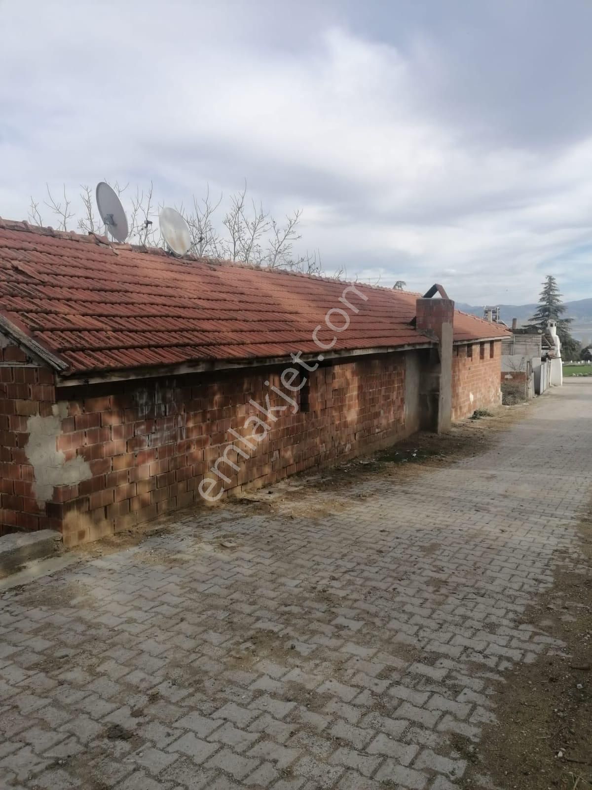 Burdur Karakent De Satılık Bahçeli Müstakil Ev - Görsel 2