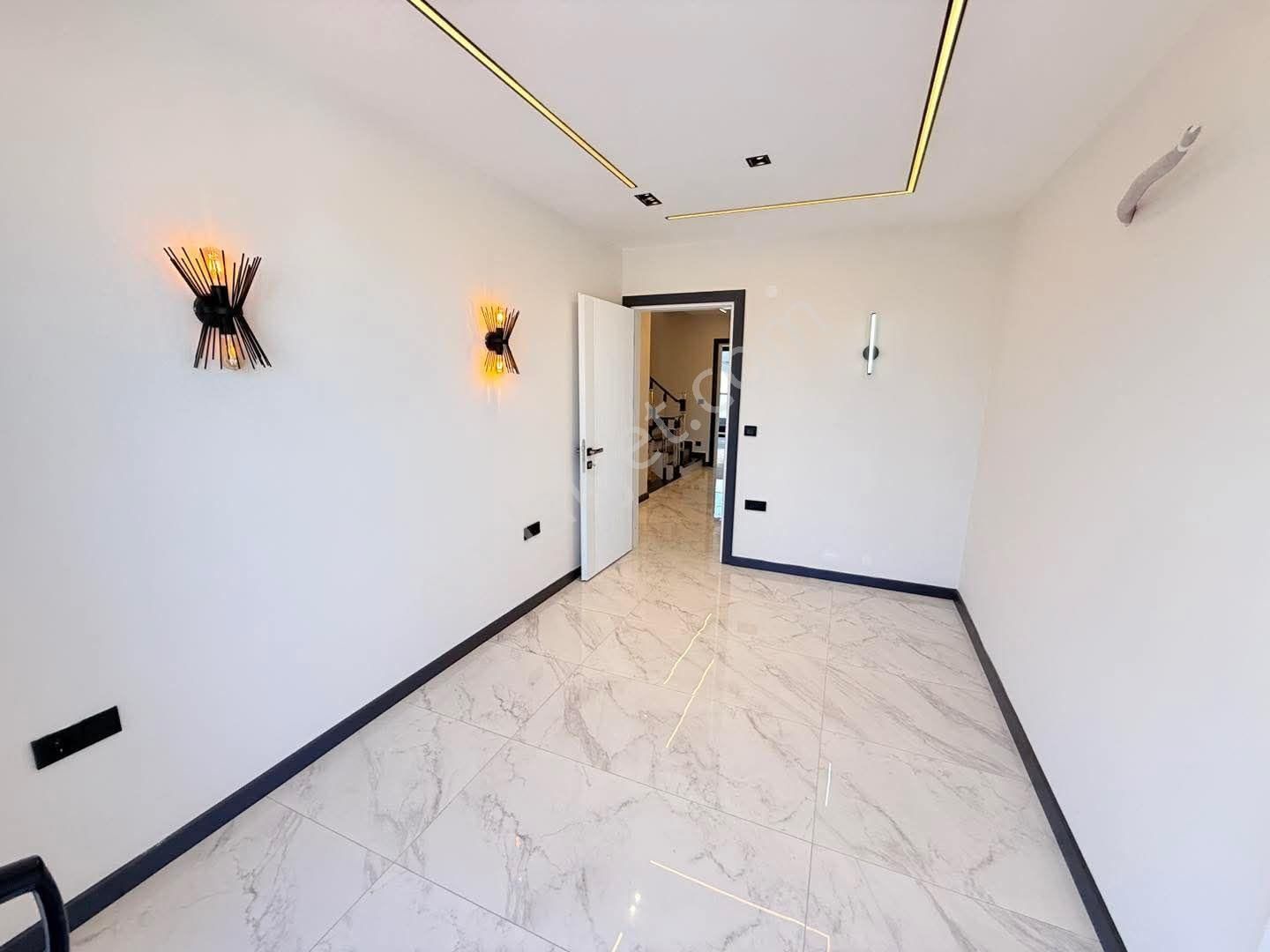 Didim Hisar Mahallesinde Satılık 4+1 Ayrı Mutfak Sıfır Yapılmış Villa Satıyoruz - Görsel 18