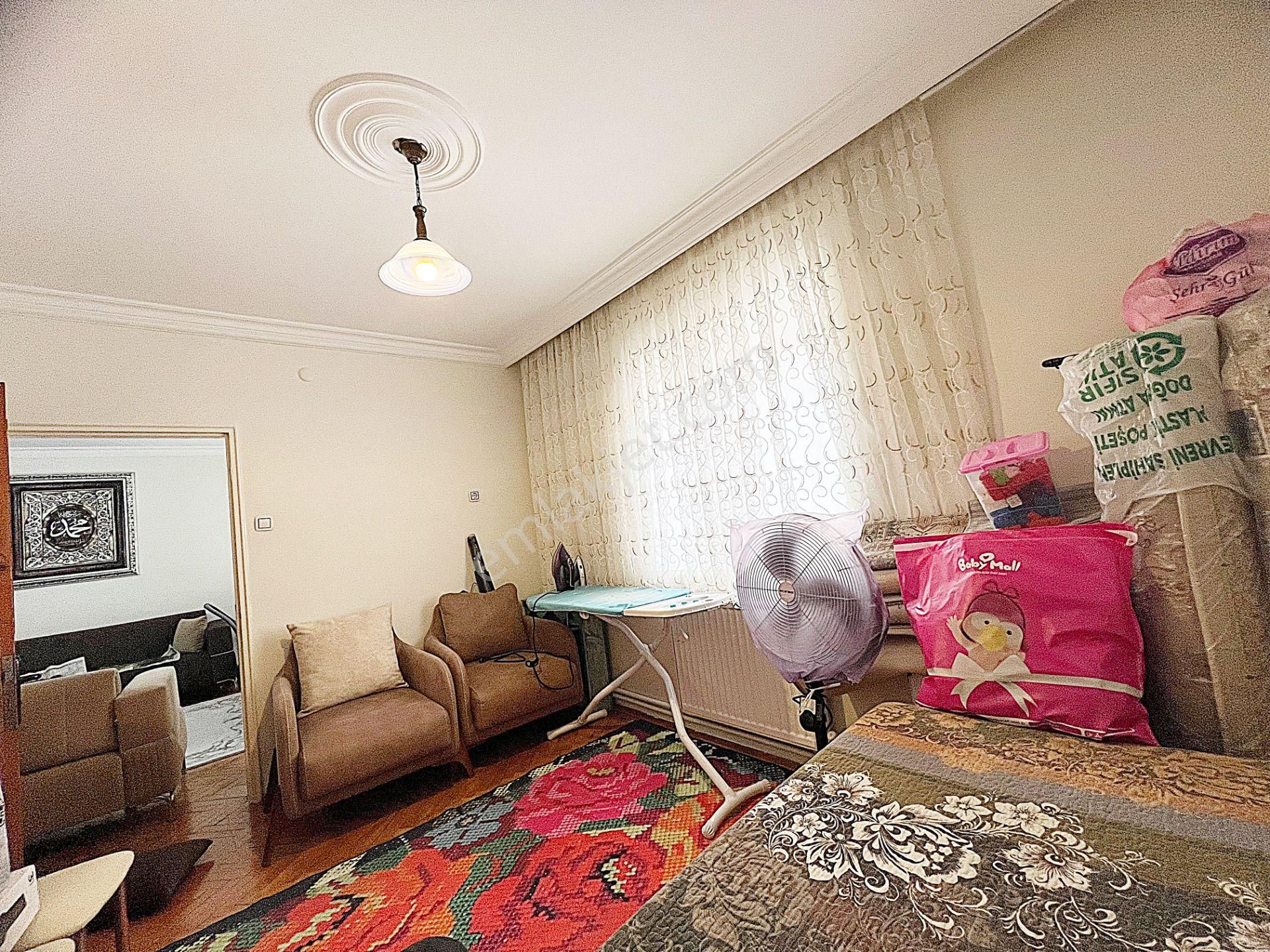 Barıştepede Piri Cadde Üzeri Merkez Cami Yakını Arakat İskanlı Kök Tapu 3+1 - Görsel 16