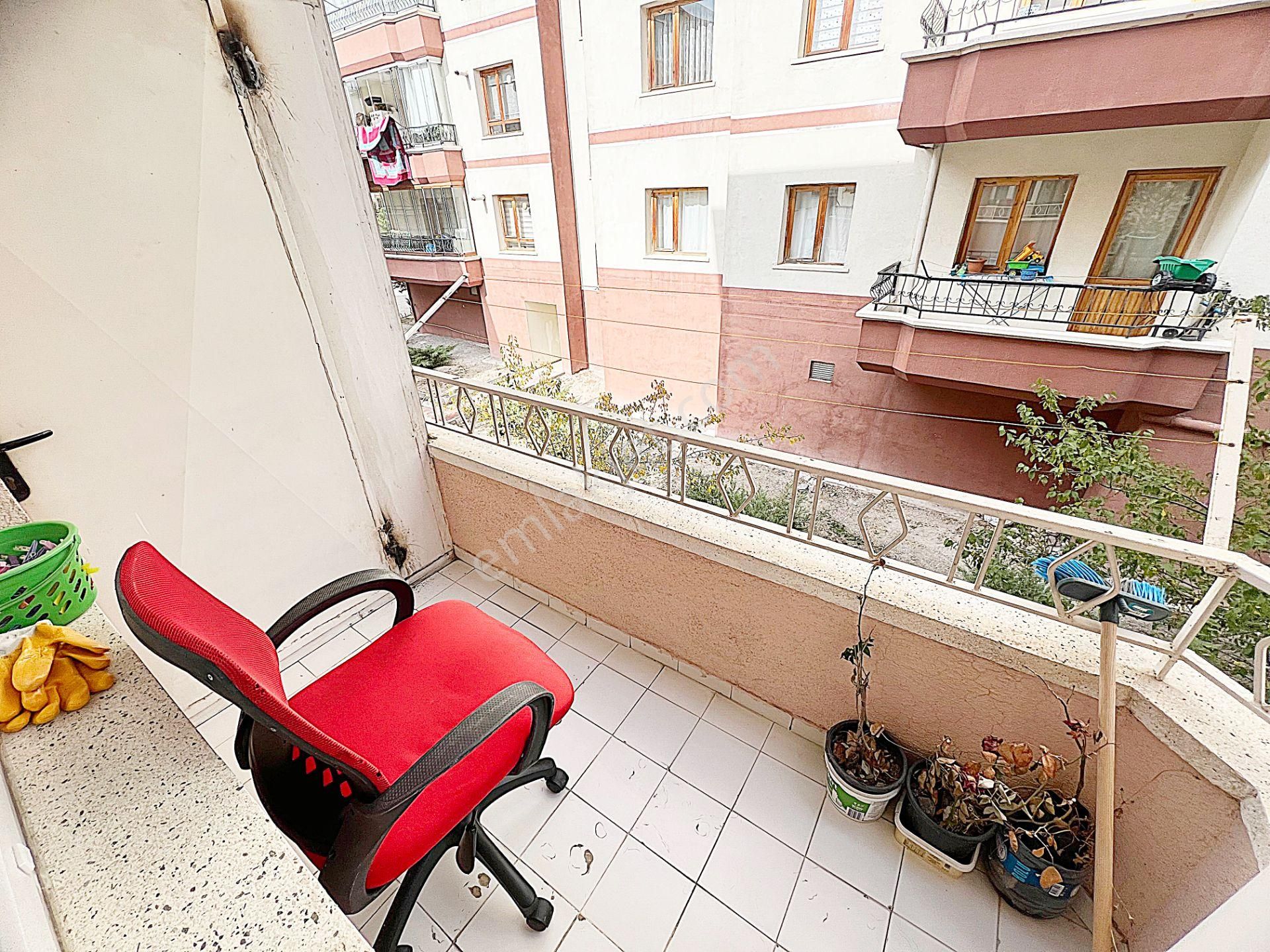 Barıştepede Piri Cadde Üzeri Merkez Cami Yakını Arakat İskanlı Kök Tapu 3+1 - Görsel 18