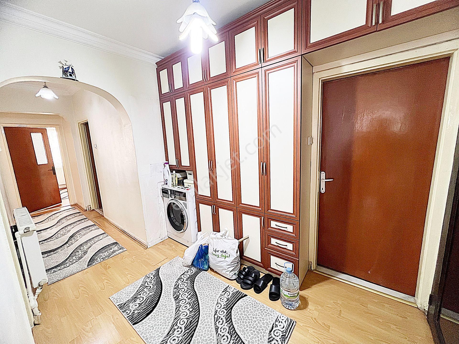 Barıştepede Piri Cadde Üzeri Merkez Cami Yakını Arakat İskanlı Kök Tapu 3+1 - Görsel 27