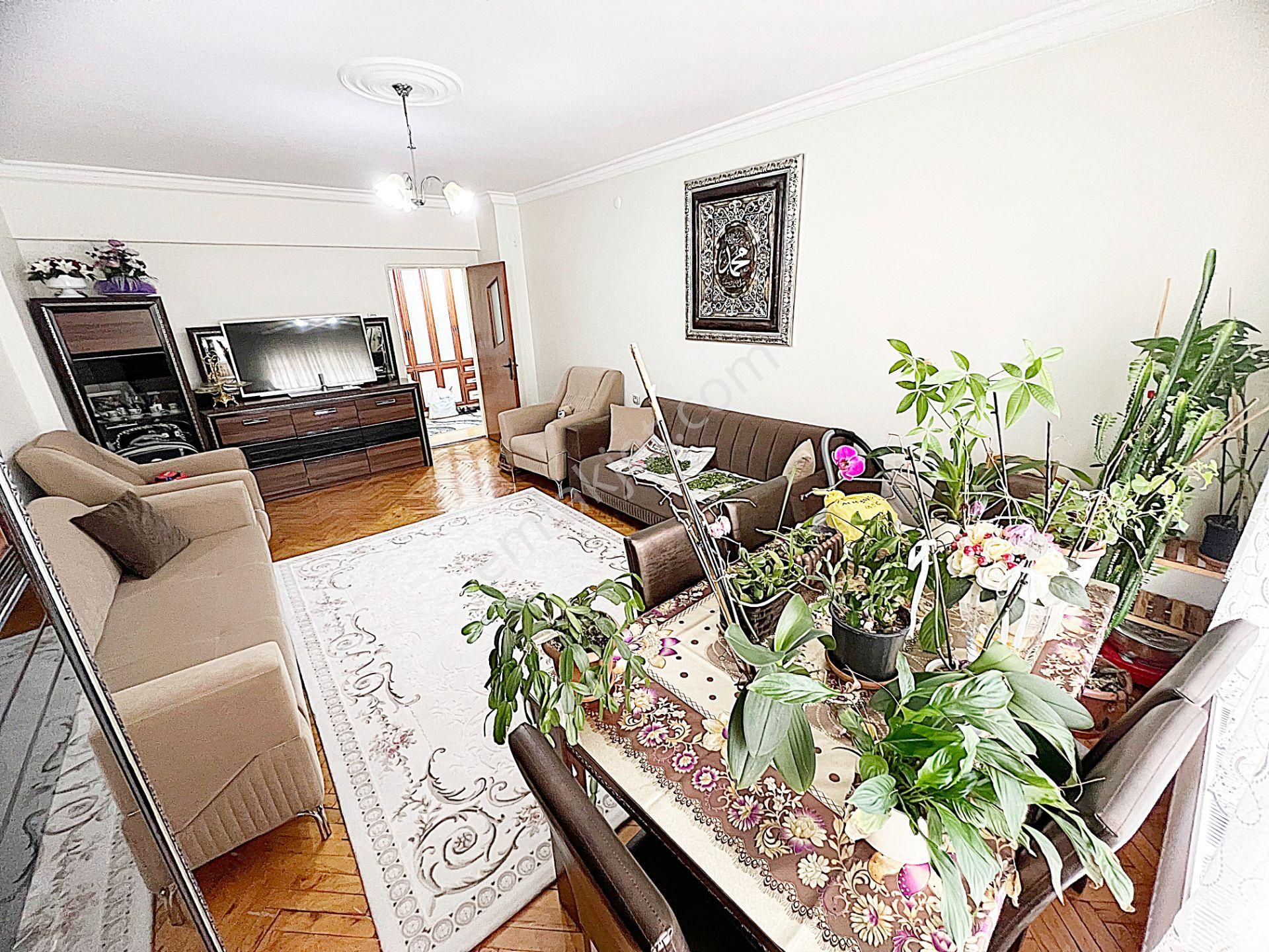 Barıştepede Piri Cadde Üzeri Merkez Cami Yakını Arakat İskanlı Kök Tapu 3+1 - Görsel 8