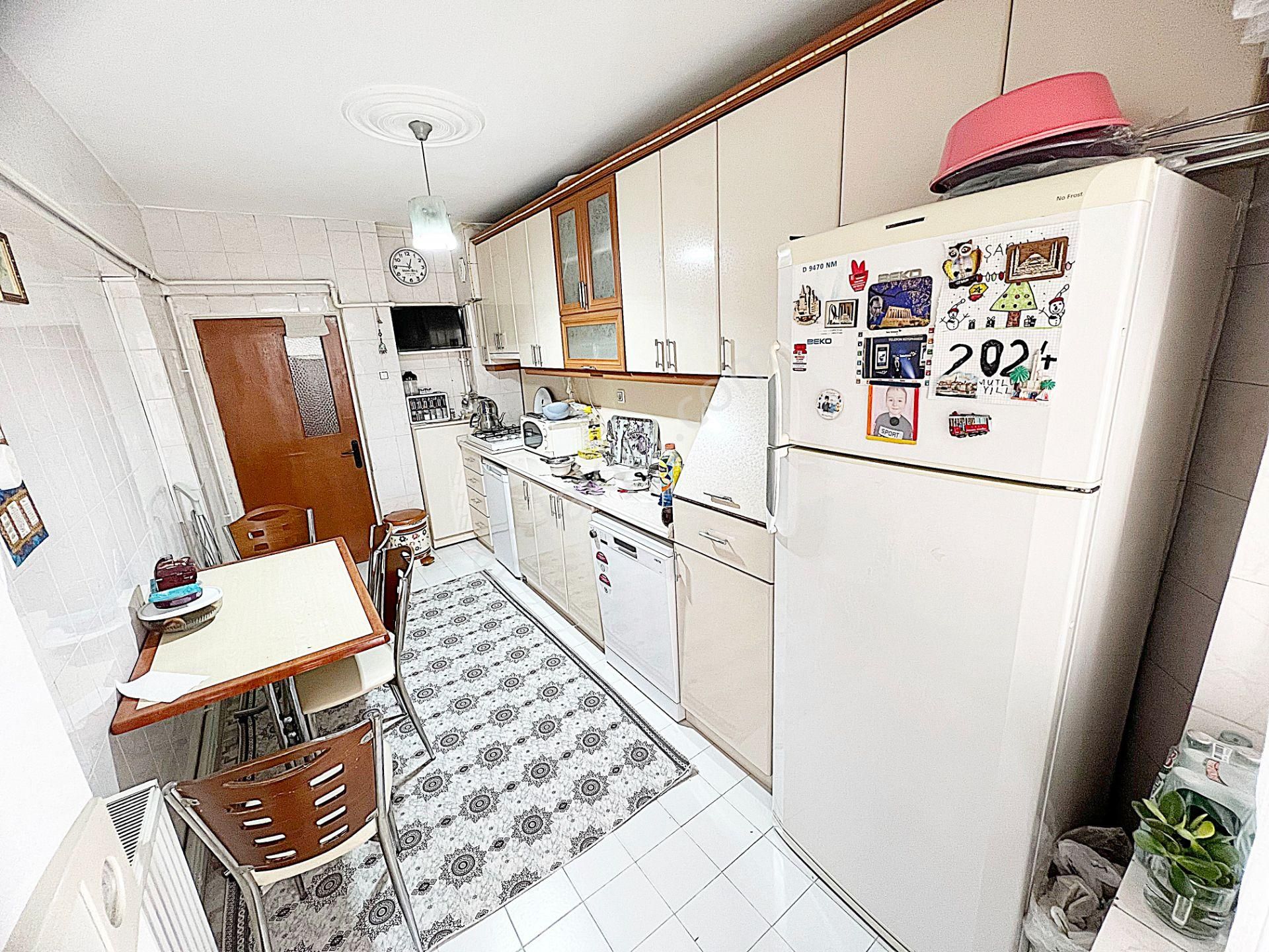 Barıştepede Piri Cadde Üzeri Merkez Cami Yakını Arakat İskanlı Kök Tapu 3+1 - Görsel 2