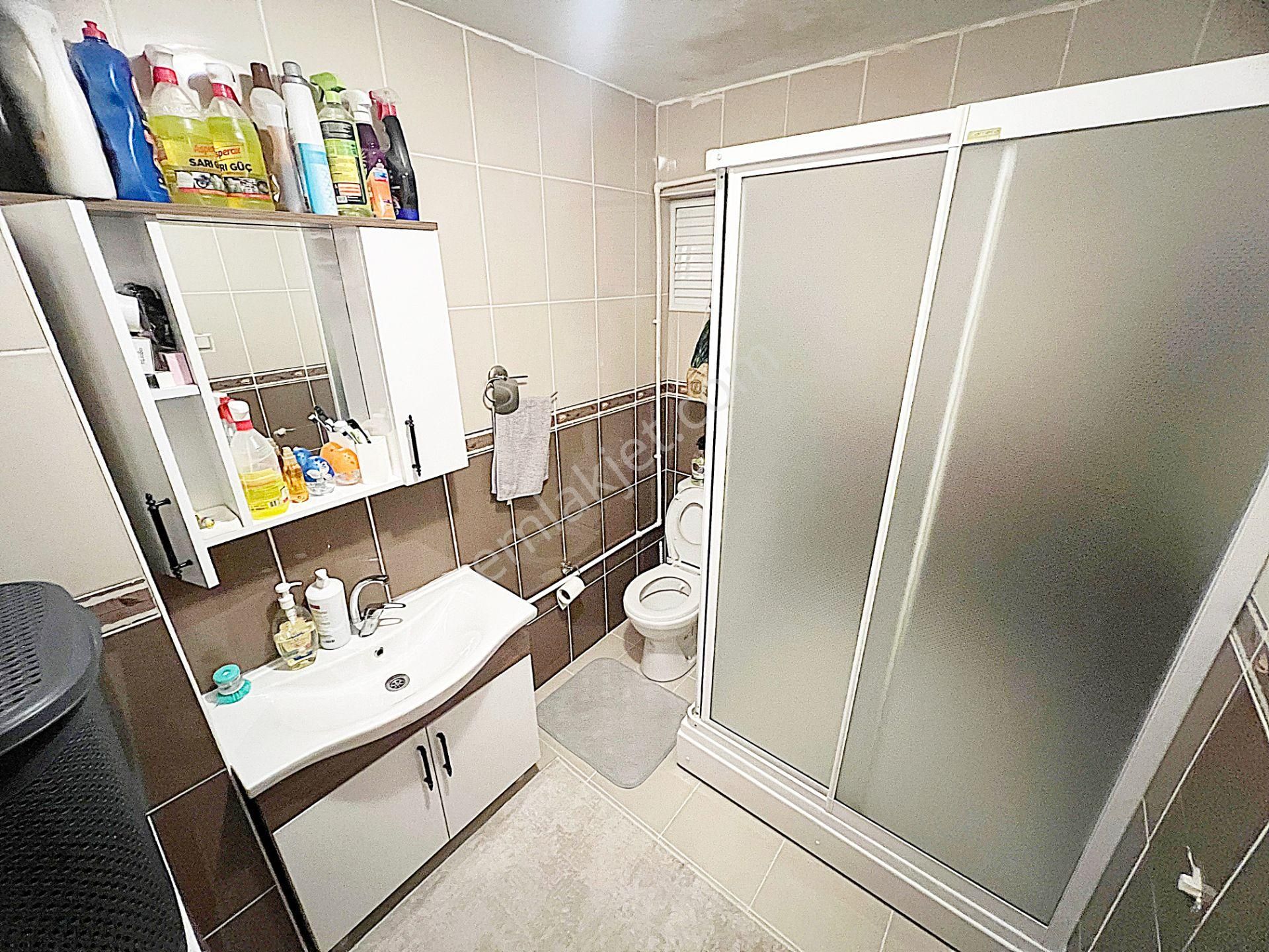 Barıştepede Piri Cadde Üzeri Merkez Cami Yakını Arakat İskanlı Kök Tapu 3+1 - Görsel 25