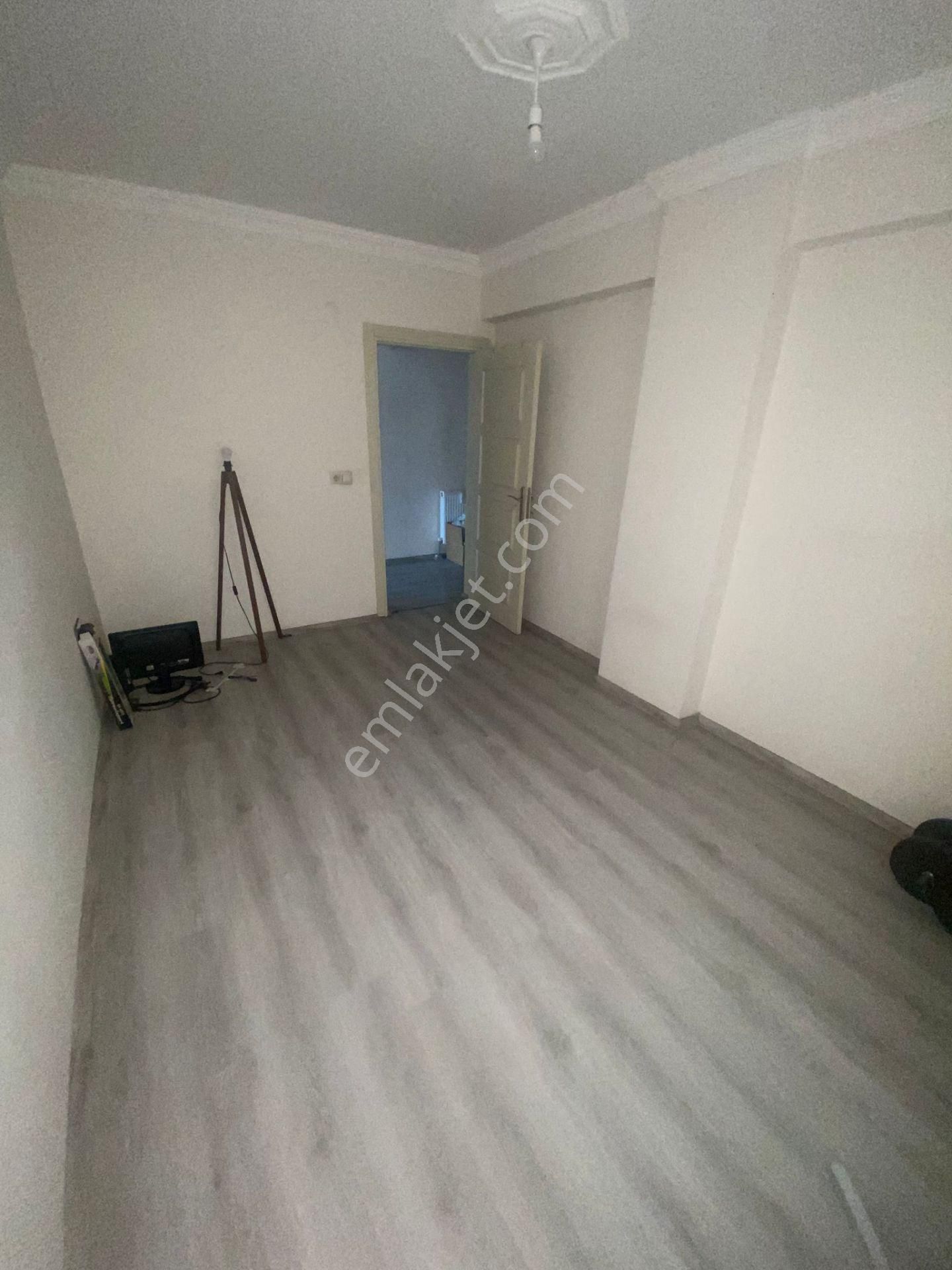 Satılık 2+1 Temiz Güzel Konumda Daire - Görsel 9