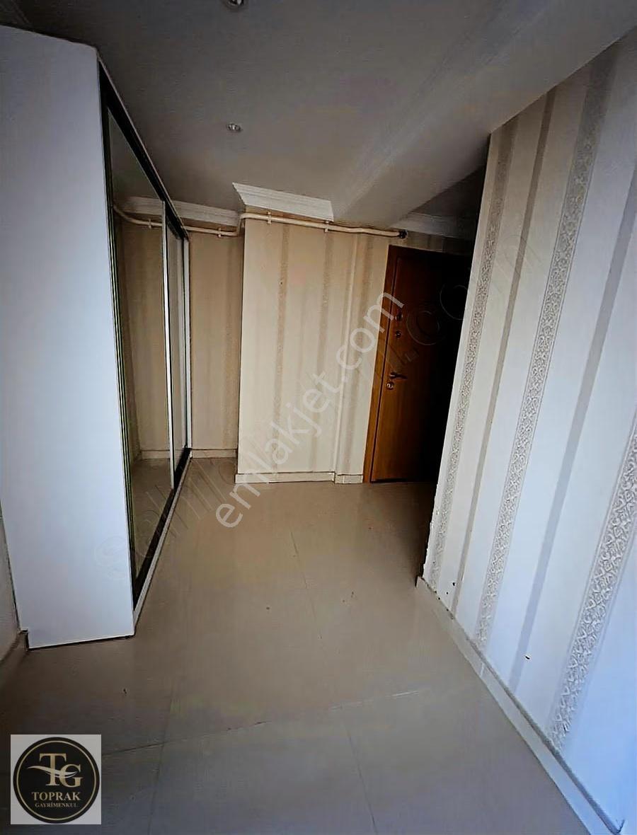 Karakaş Mahallesinde Çarşının Göbeğinde 3+1 Satılık Geniş Daire - Görsel 14