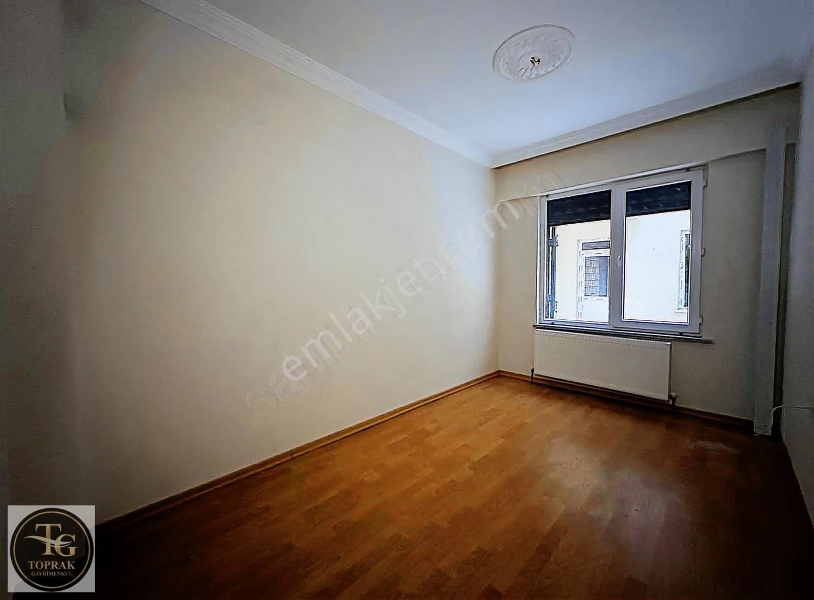 Karakaş Mahallesinde Çarşının Göbeğinde 3+1 Satılık Geniş Daire - Görsel 10