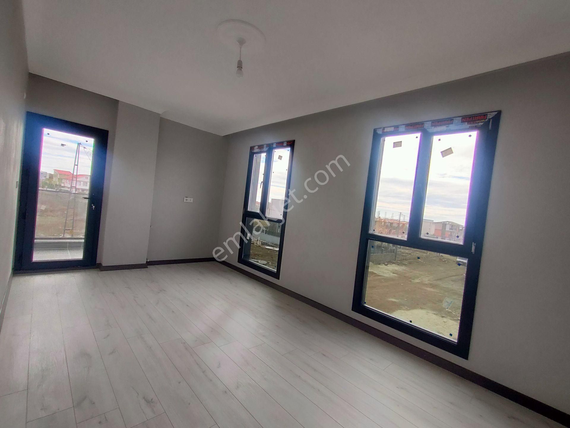 Tekirdağ Yeniçiftlikte Yazlık Kaçırılmacak Fırsat Villası - Görsel 19