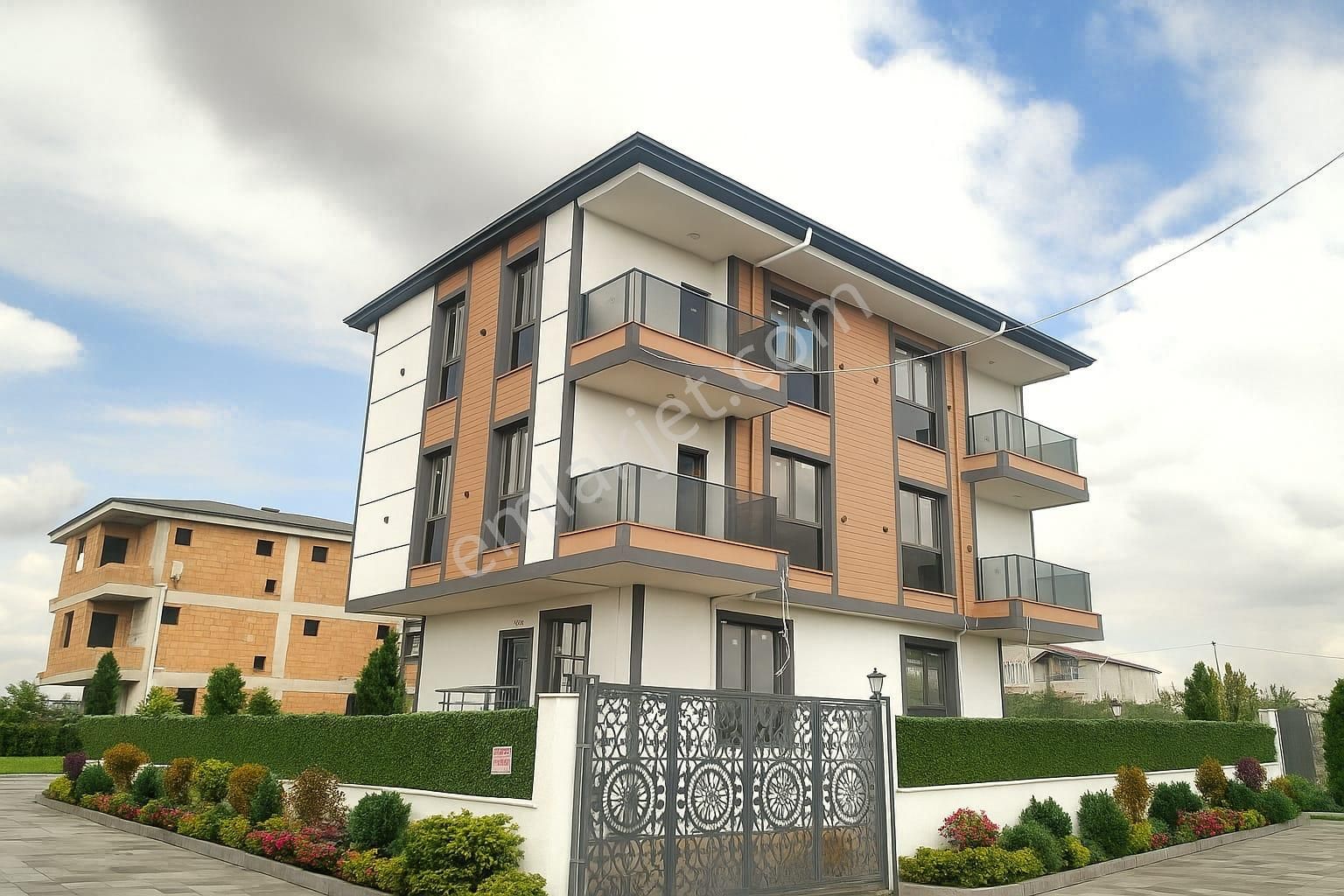 Tekirdağ Yeniçiftlikte Yazlık Kaçırılmacak Fırsat Villası