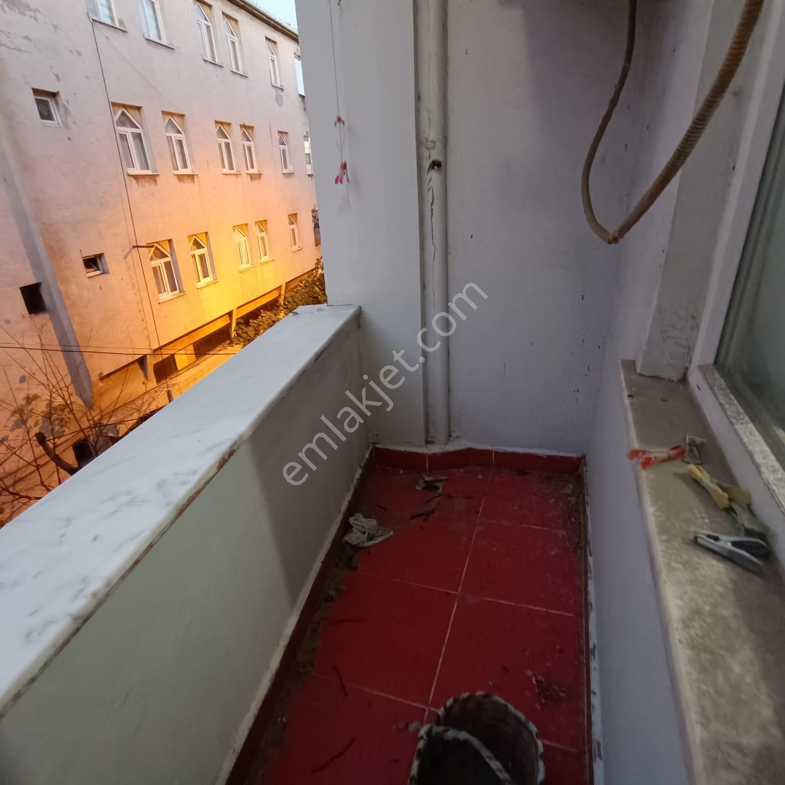 Bayrampaşa Muratpaşa 2+1 Göbek Daire Net 78 M2 Kat2 Krdiye Uygun Çift Cephe Balkon - Görsel 26