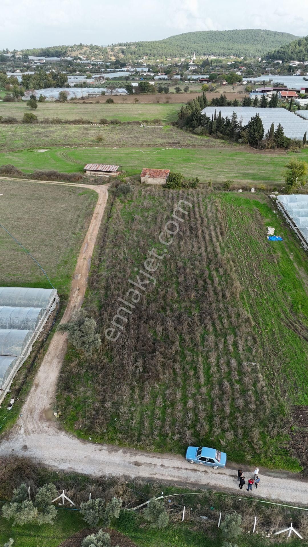 İzmir Değirmenderede Satılık Tektapu 2.650 M2 Yatırımlık Köşe Tarla - Görsel 19