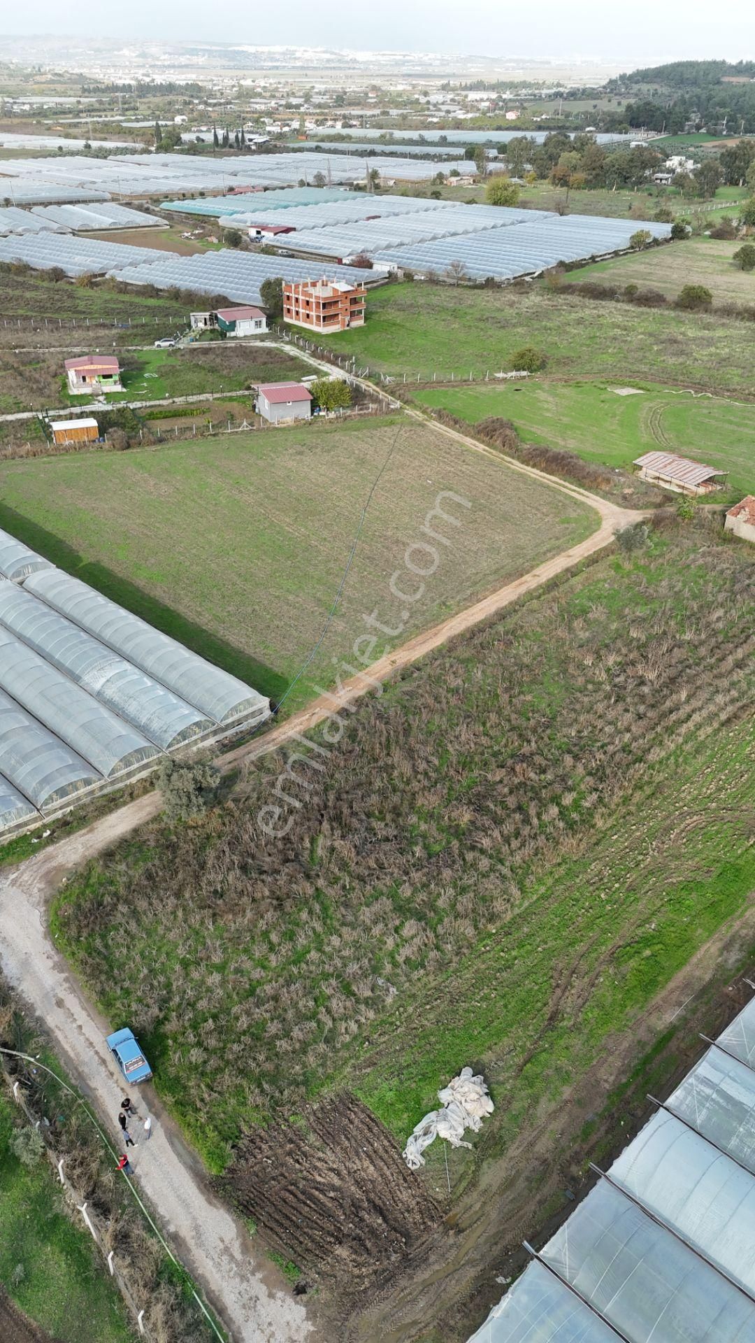 İzmir Değirmenderede Satılık Tektapu 2.650 M2 Yatırımlık Köşe Tarla - Görsel 26