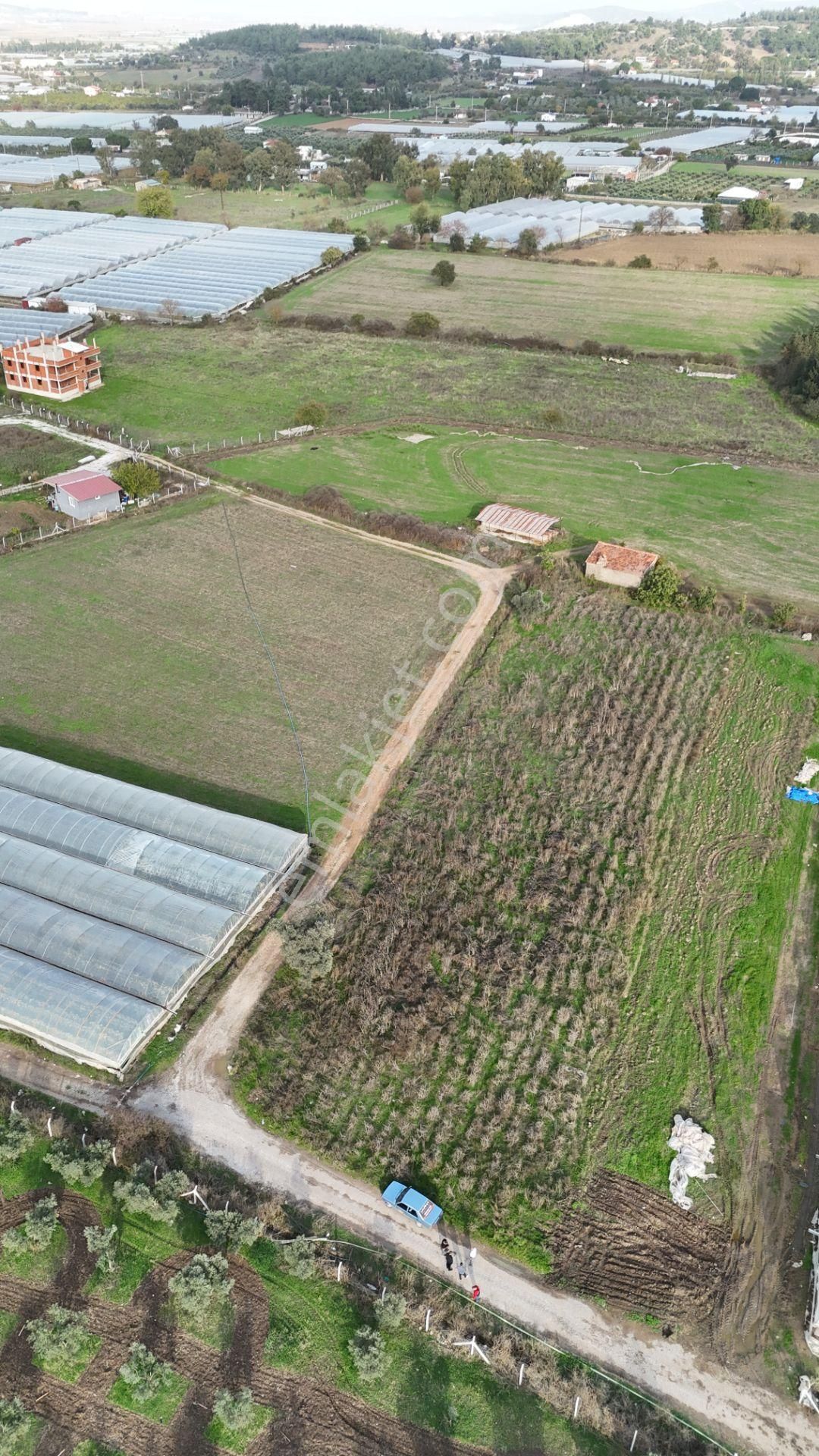 İzmir Değirmenderede Satılık Tektapu 2.650 M2 Yatırımlık Köşe Tarla - Görsel 25