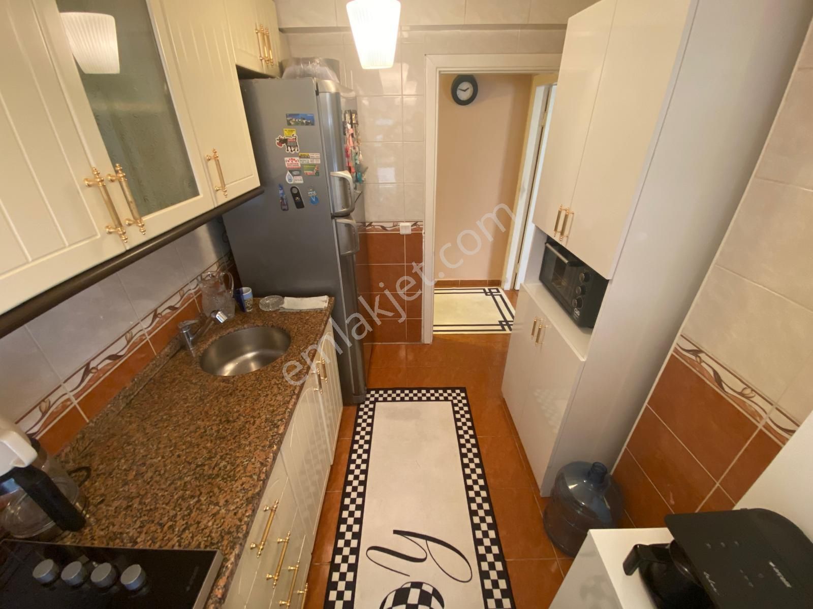 İstanbul House'dan B.evler'de 3+1 Ara Kat Önü Kapanmaz Asansörlü - Görsel 8