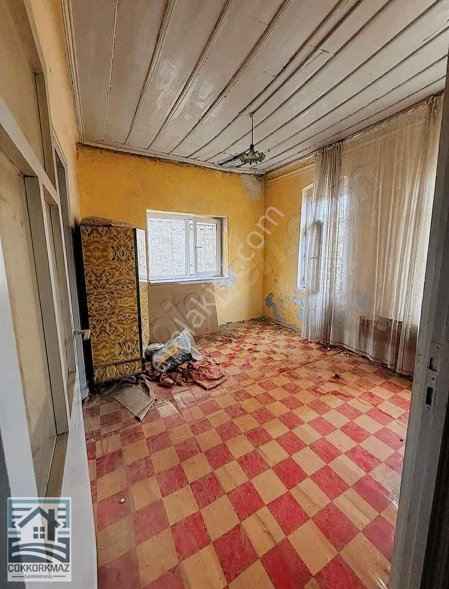 Küçükköy Merkezinde Yatırımlık Fırsat Tarihi Taş Ev - Görsel 2